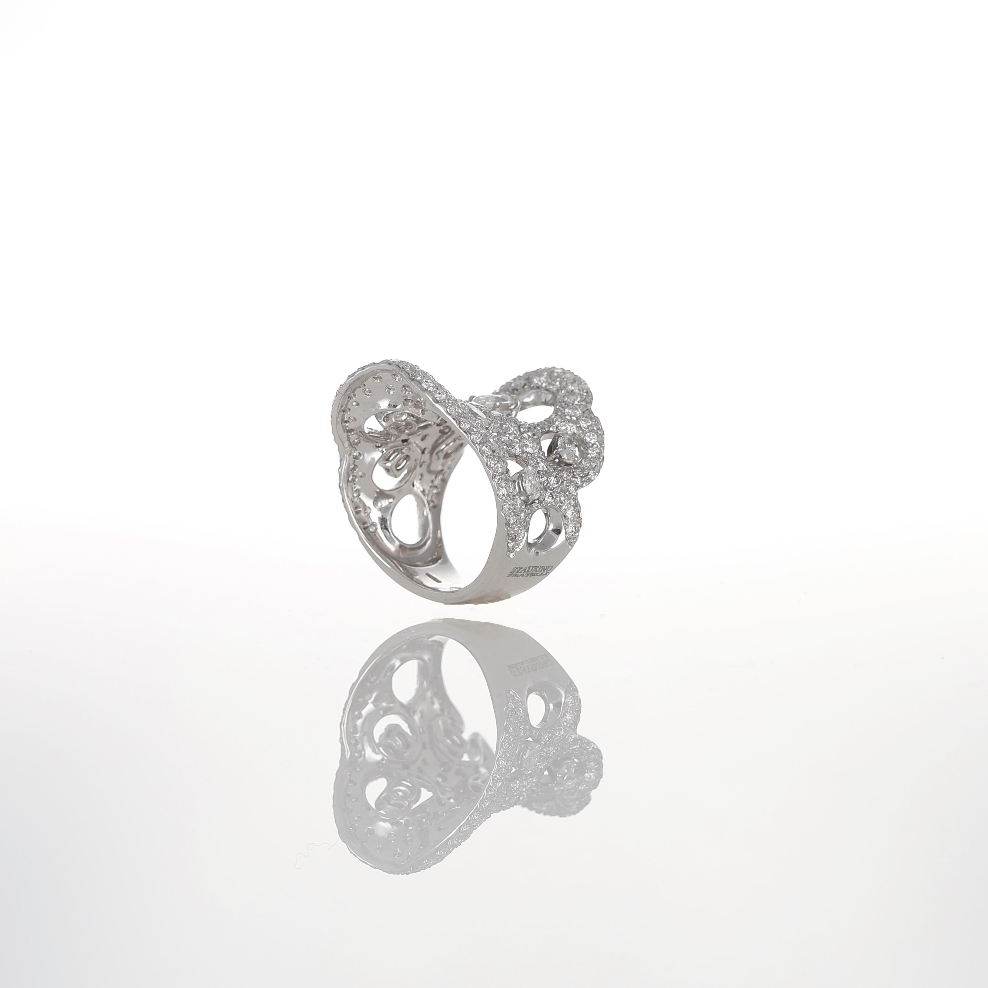 18K White Gold Sculptural Diamond Ring For Sale 11