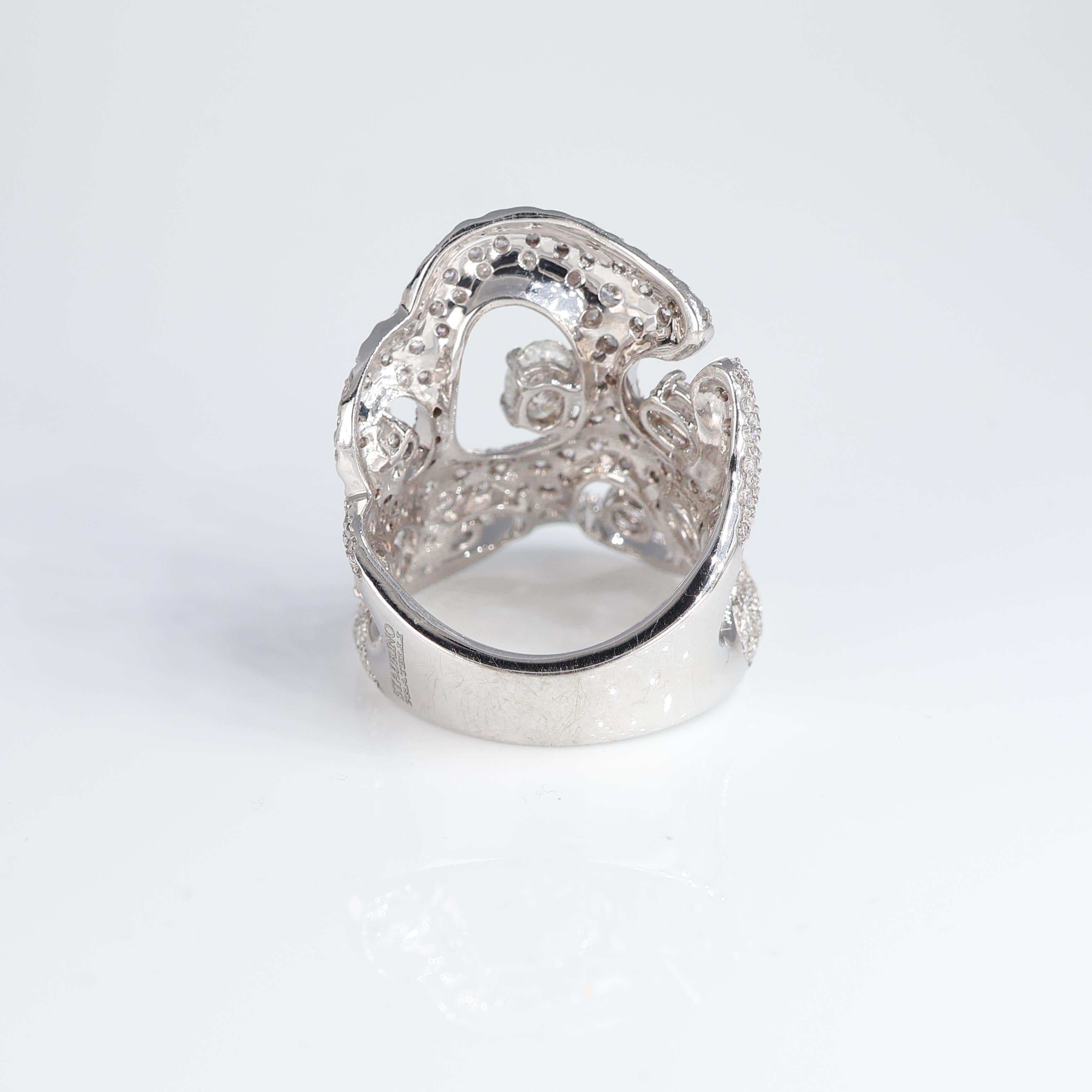 18K White Gold Sculptural Diamond Ring For Sale 1