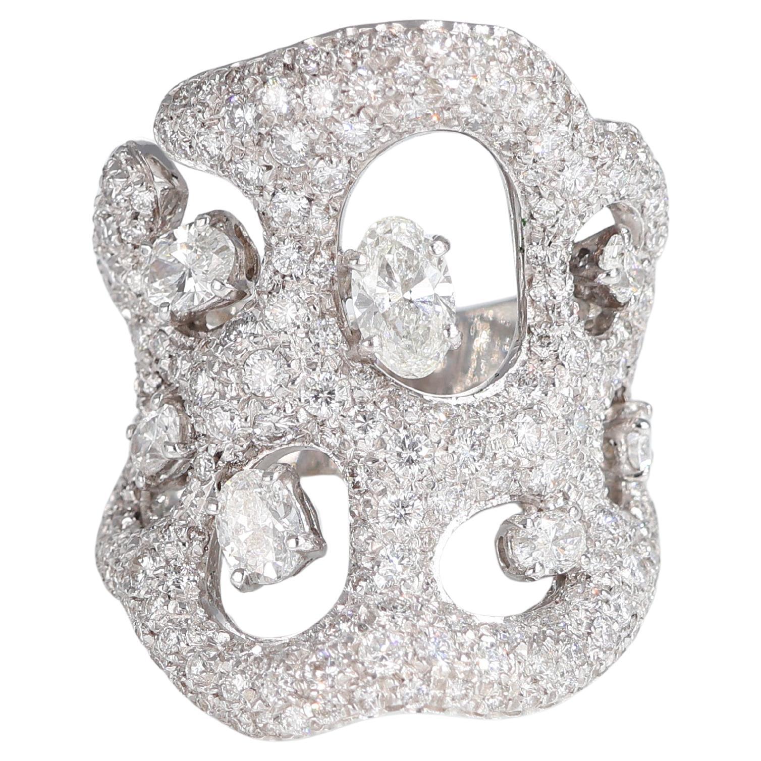 18K White Gold Sculptural Diamond Ring For Sale