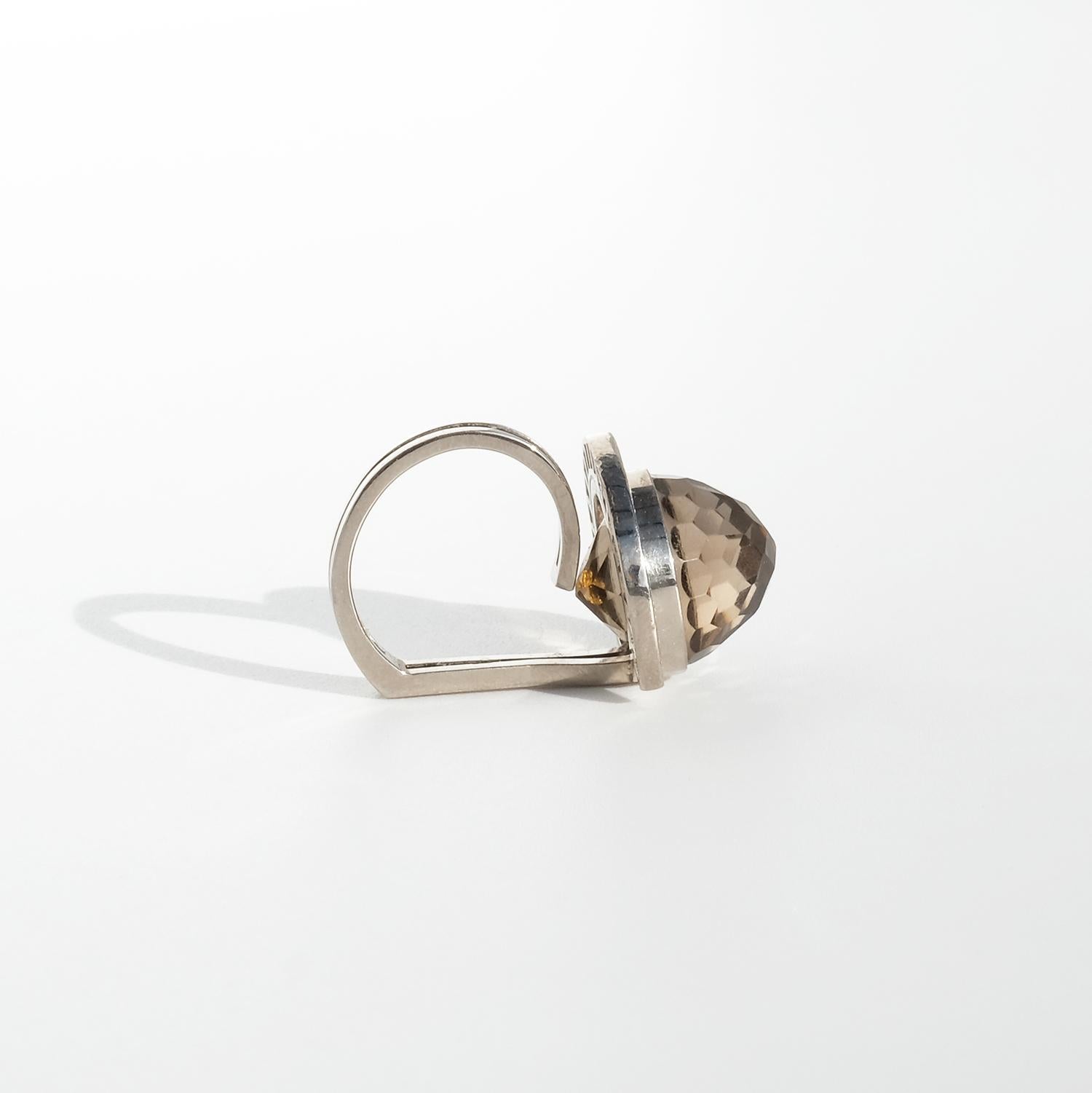 18K White Gold, Smoky Quartz and Diamonds Ring by Swedish Master Rey Urban In Good Condition For Sale In Stockholm, SE