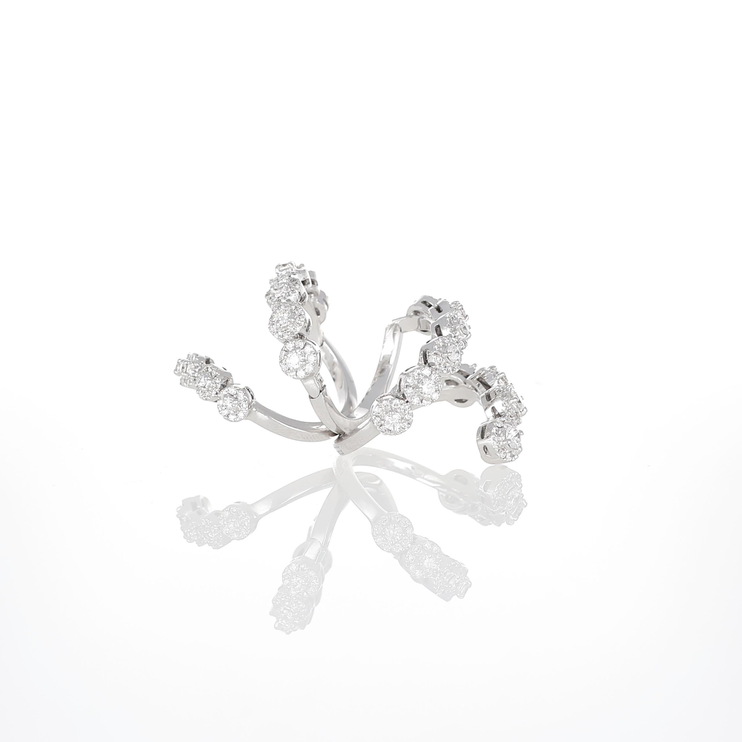 18K White Gold Snake Ring with Diamonds For Sale 3