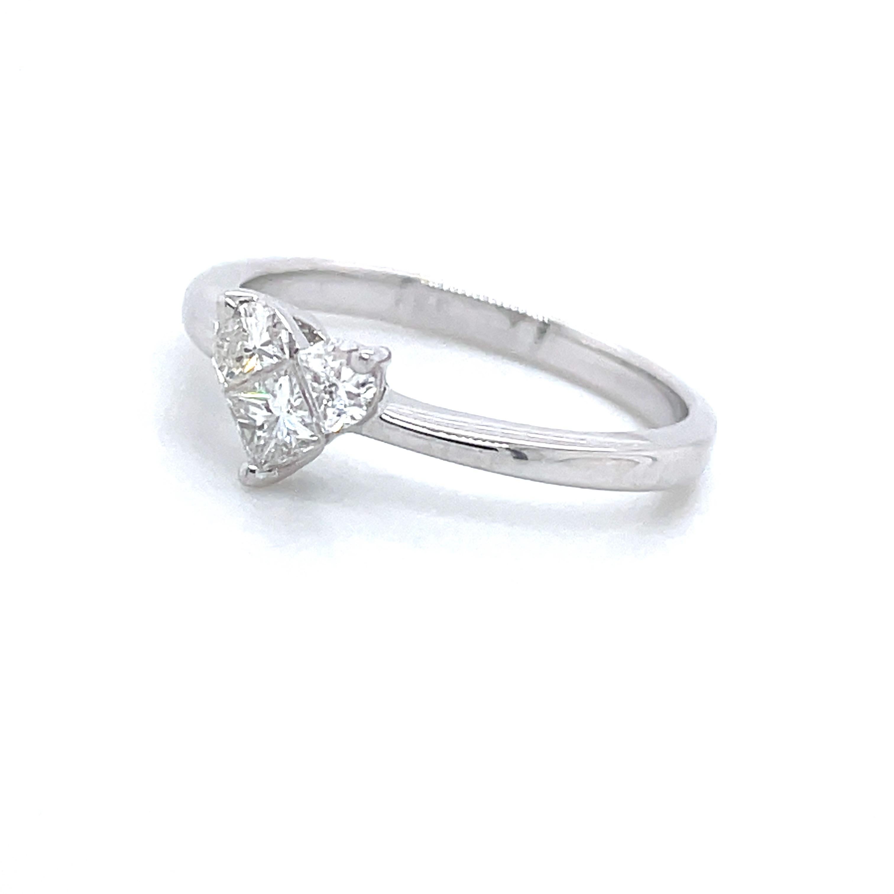 18k White Gold Solitaire Heart-Shaped Composite Diamond With 3 Prong Engagement  In New Condition For Sale In Hong Kong, HK