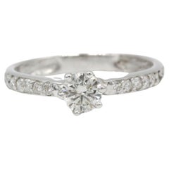 18K White Gold Solitaire Ring with 0.30 ct G VS Diamond & 18 Pavé Accents