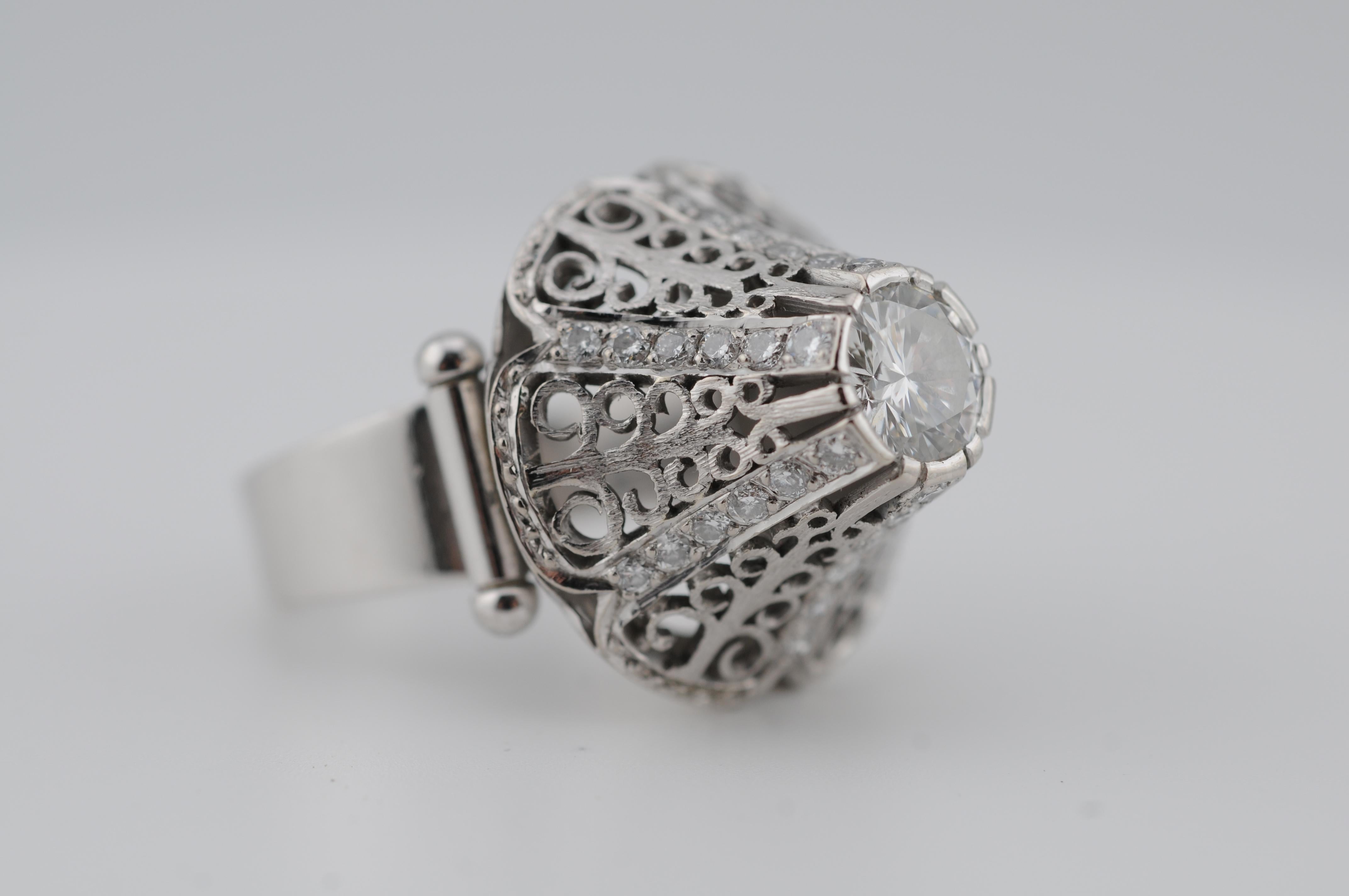 18 Karat Weißgold Solitär-Ring mit 1 Karat Diamant im Brillantschliff im Angebot 1