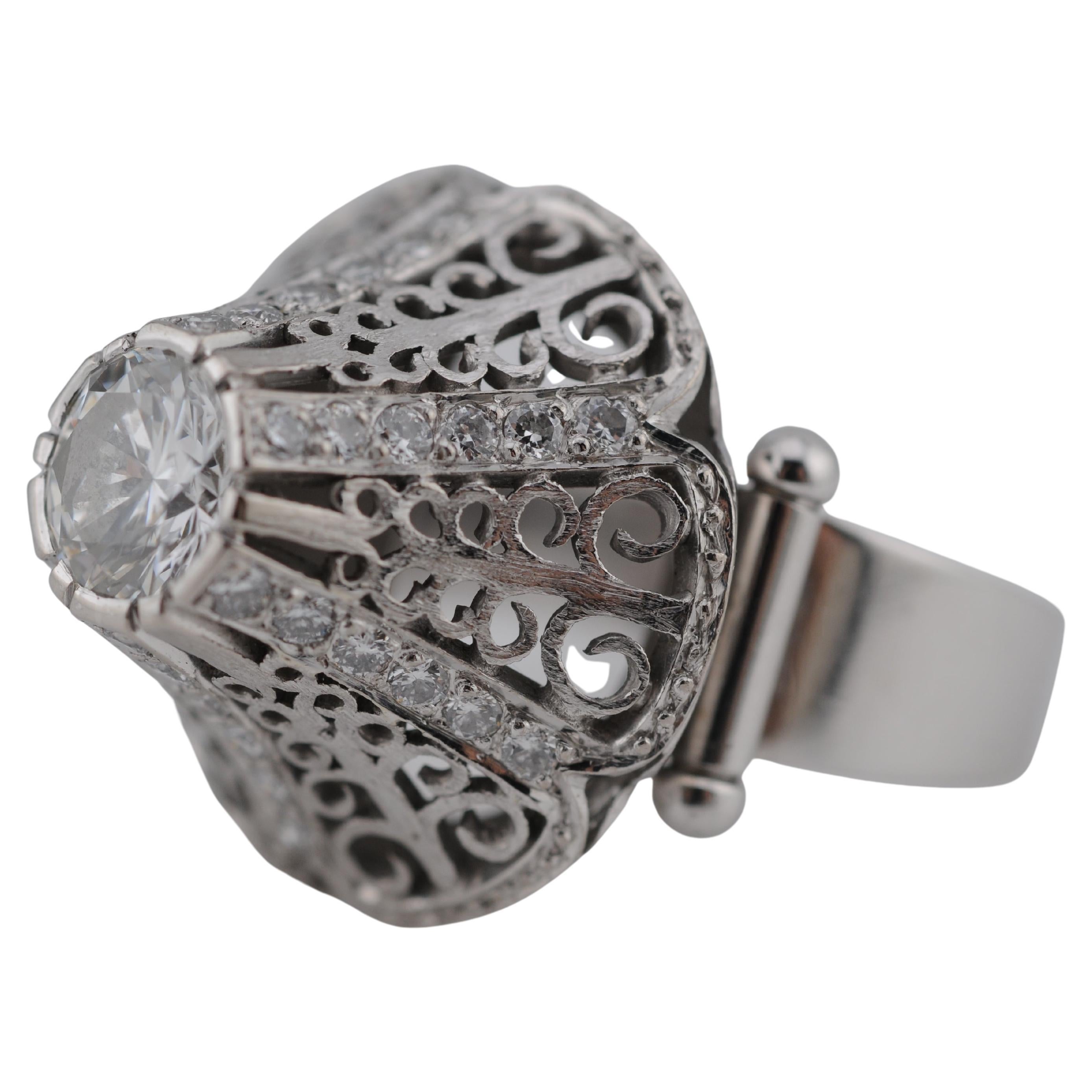 18K White Gold Solitaire Ring with 1ct Brilliant-Cut Diamond