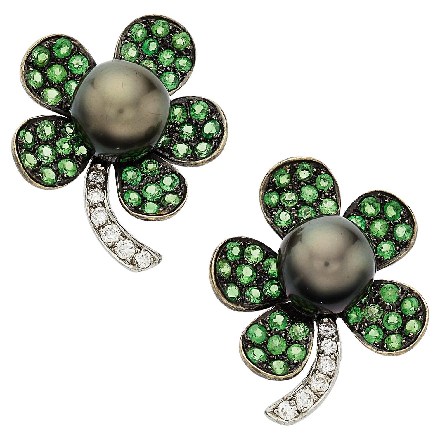 18k White Gold South Sea Pearl 2.95ct Tsavorite .45ct Diamond Flower Ear Clips en vente