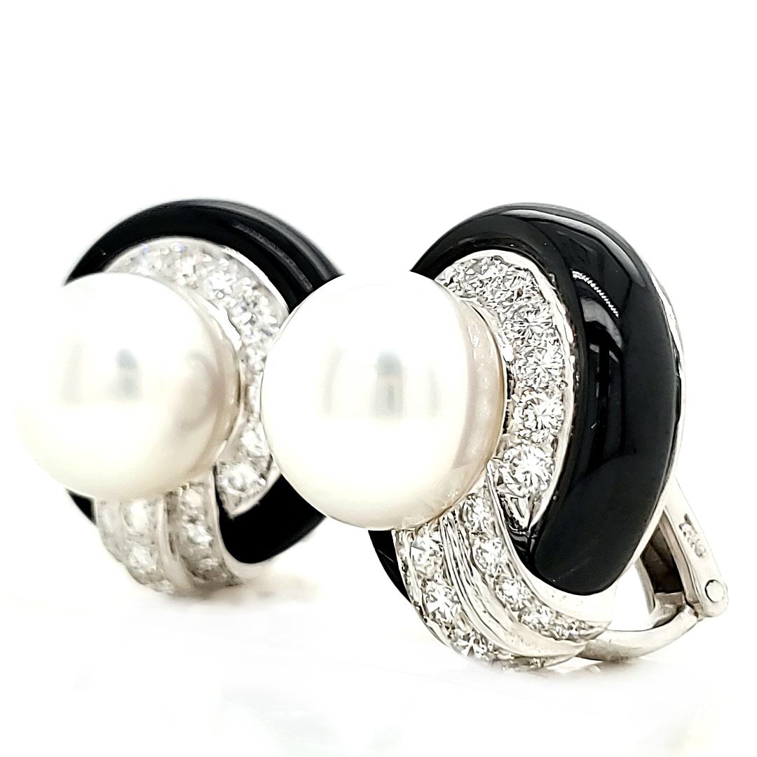 18k  White Gold South Sea Pearl Black Jade Diamond Earrings In New Condition For Sale In Hong Kong, HK