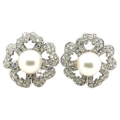 Orecchini in oro bianco 18k con perle dei mari del sud, diamanti, carati 3,82