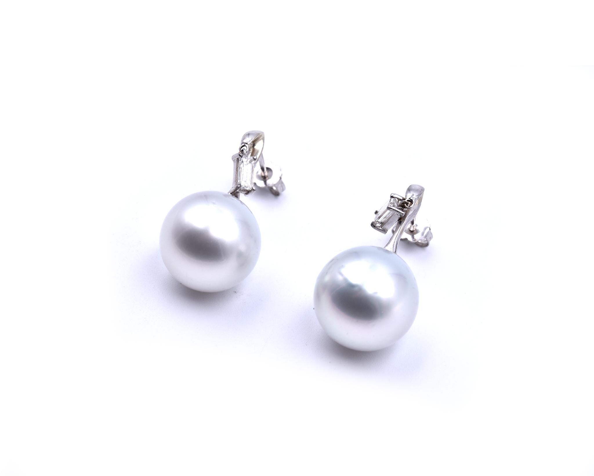 18 Karat White Gold South Sea Pearl and Diamond Earrings In Excellent Condition In Scottsdale, AZ