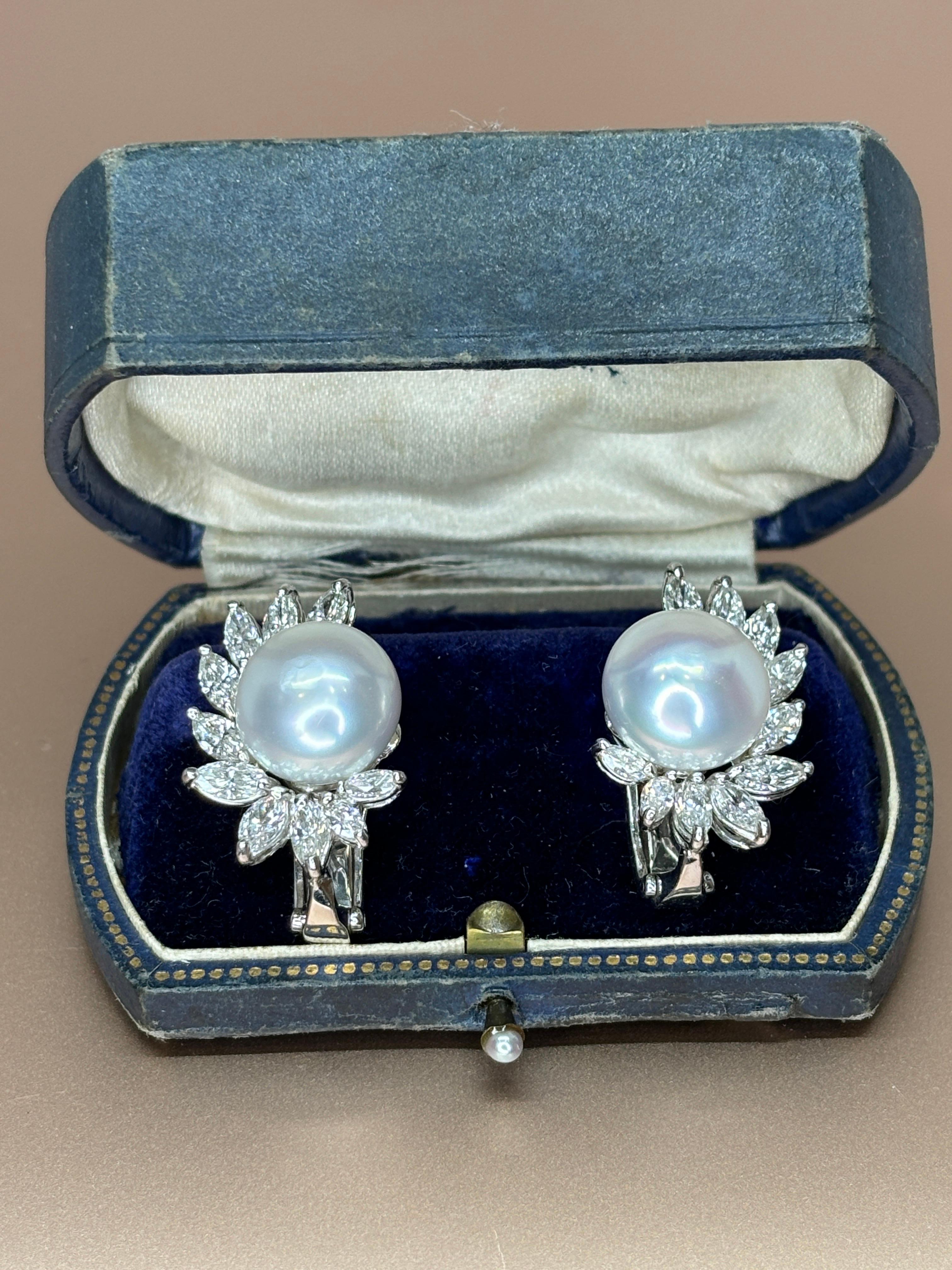 Boucles d'oreilles en or blanc 18 carats, perles des mers du Sud et diamants naturels taille marquise en vente 5
