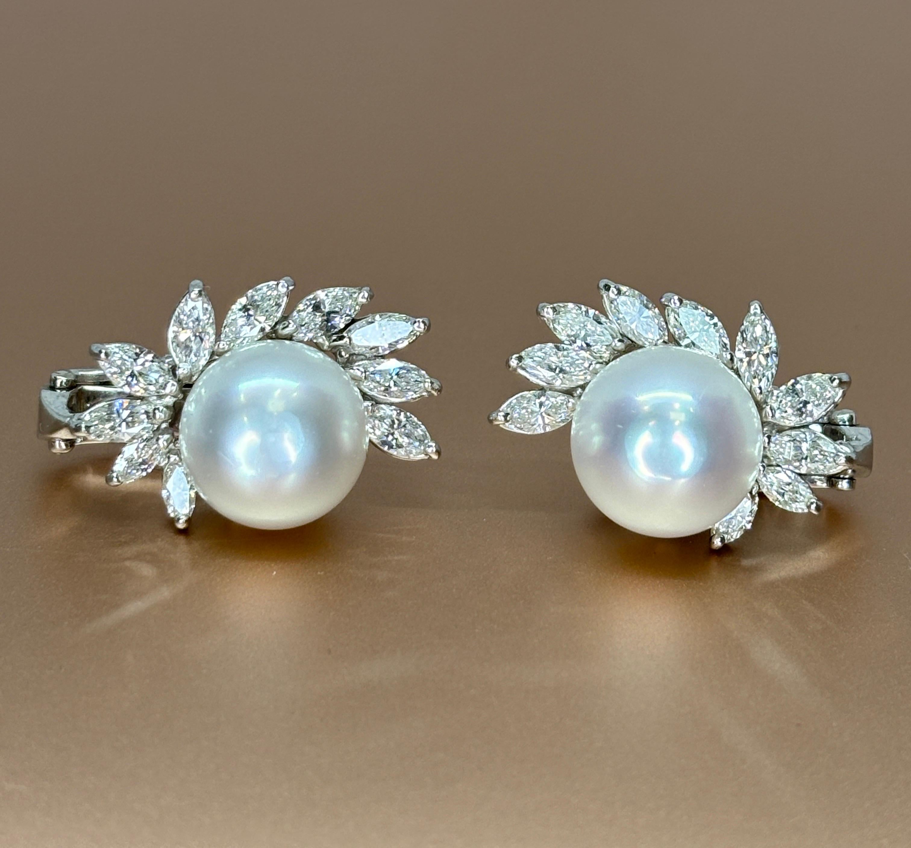 Boucles d'oreilles en or blanc 18 carats, perles des mers du Sud et diamants naturels taille marquise Unisexe en vente