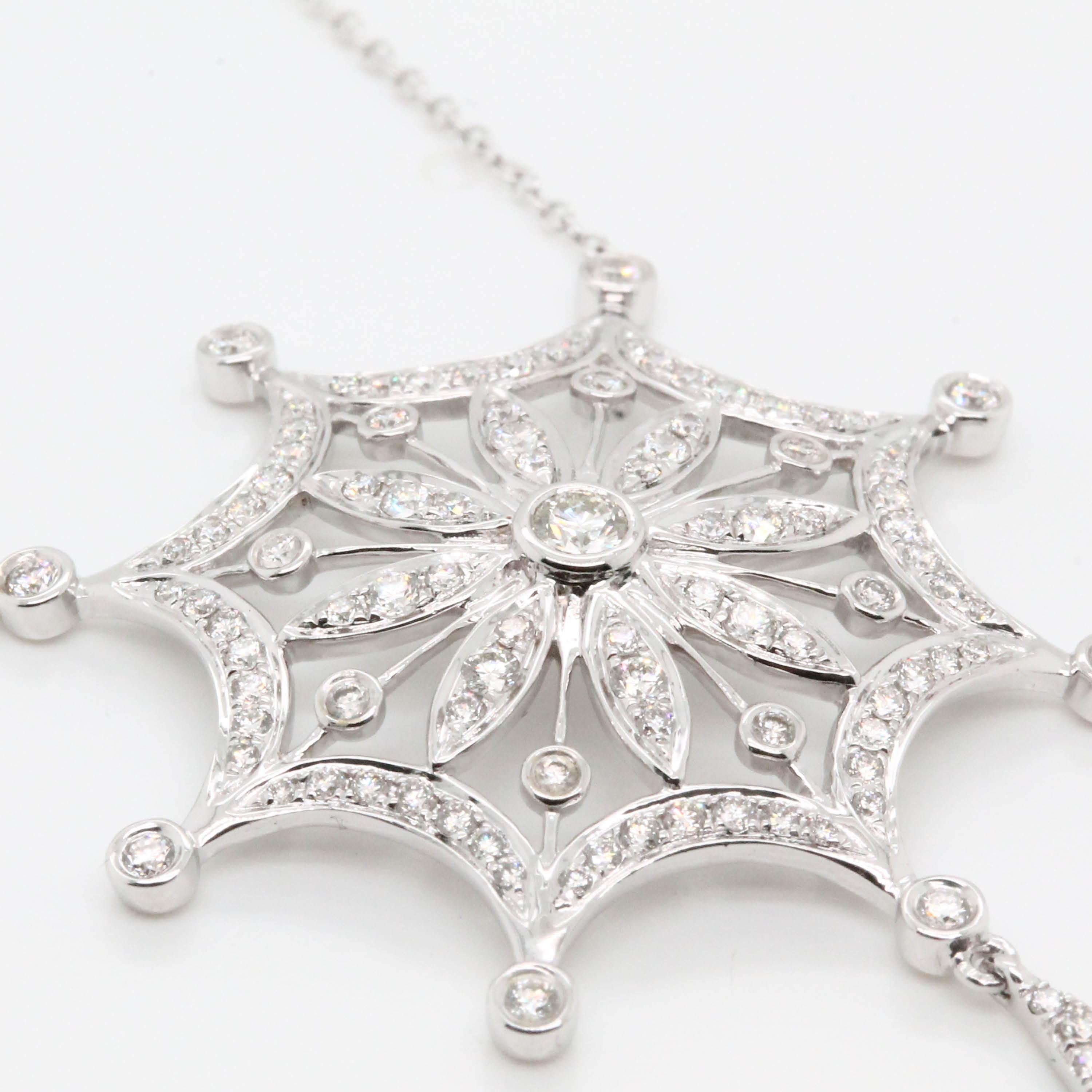 18K White Gold Star Snowflake Art Deco Style Necklace Black Onyx and Diamonds For Sale 3