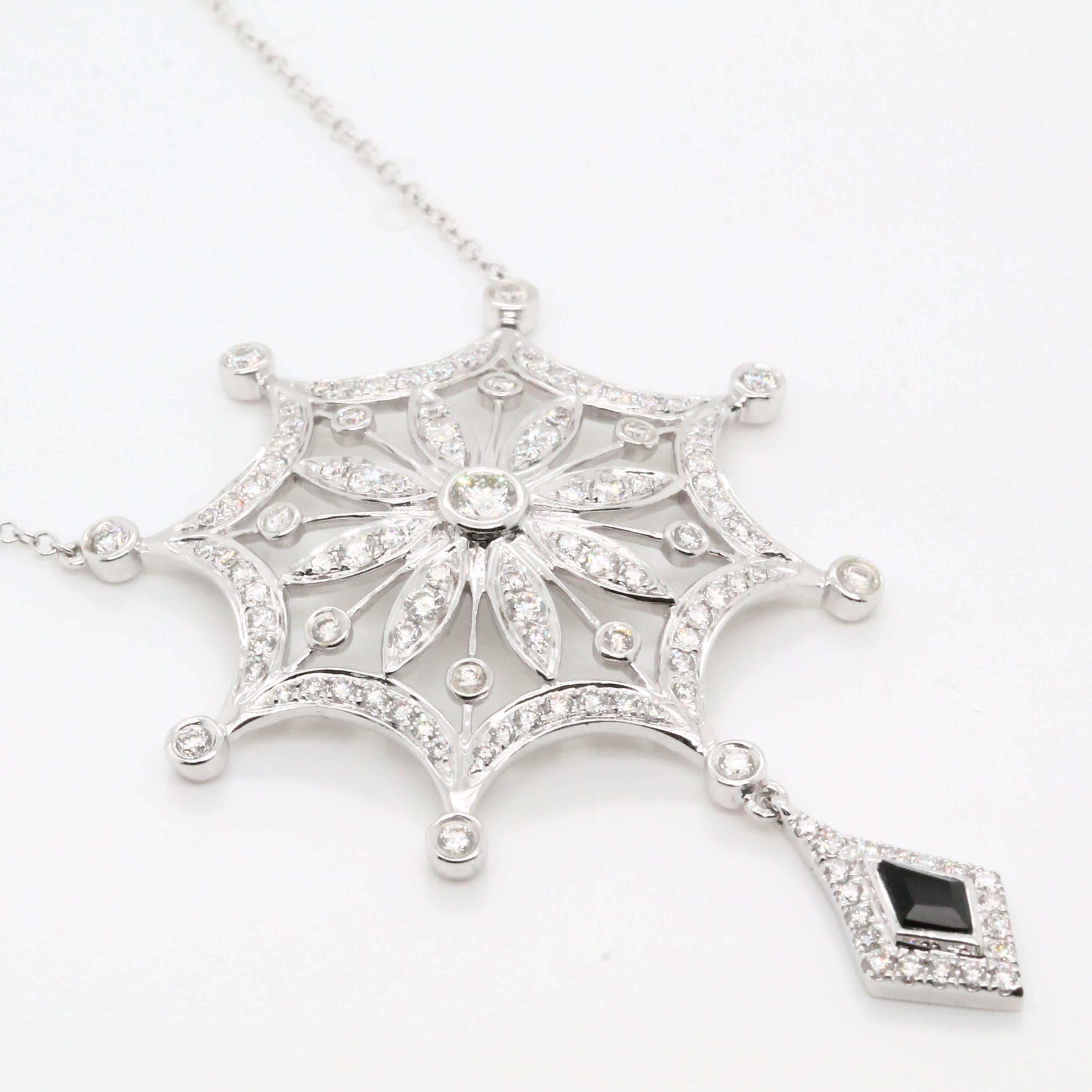 18K White Gold Star Snowflake Art Deco Style Necklace Black Onyx and Diamonds For Sale 2