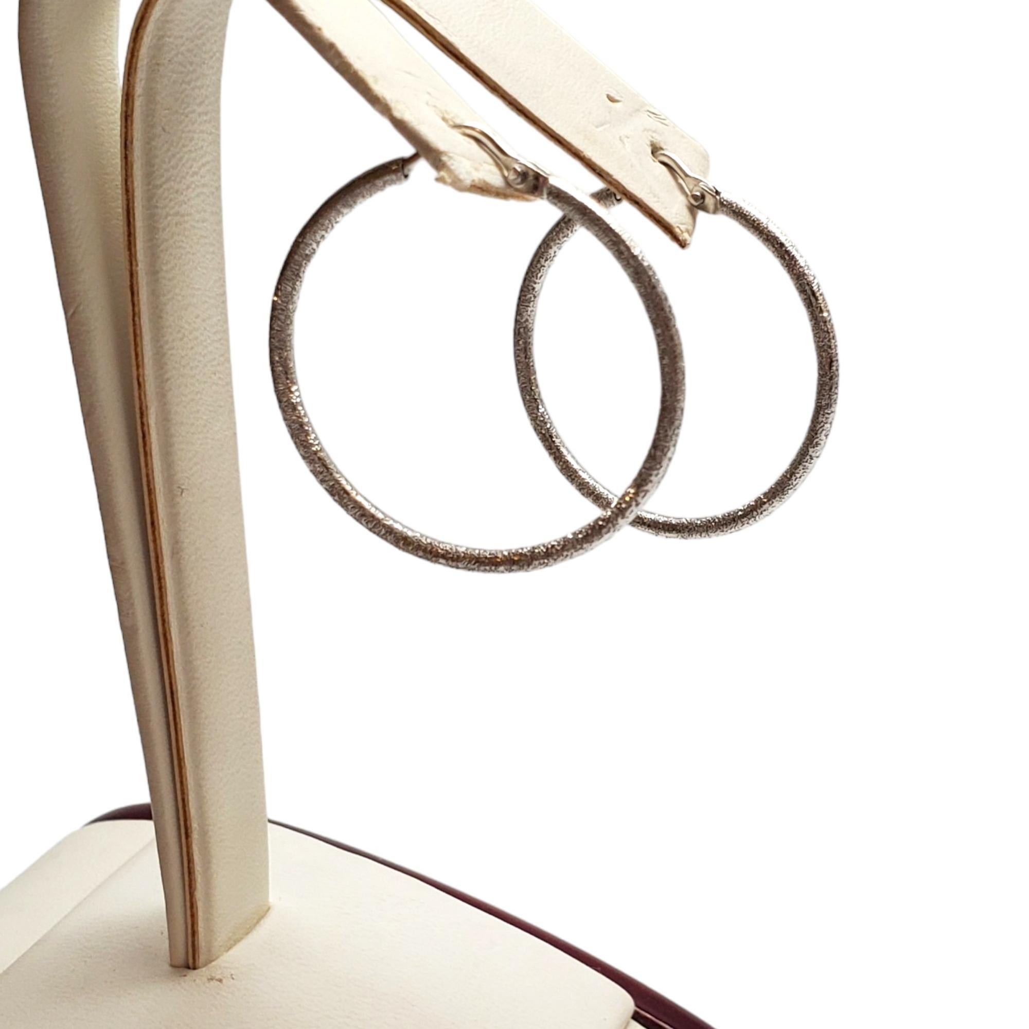18K White Gold Stardust Hoop Earrings #17722 For Sale 2