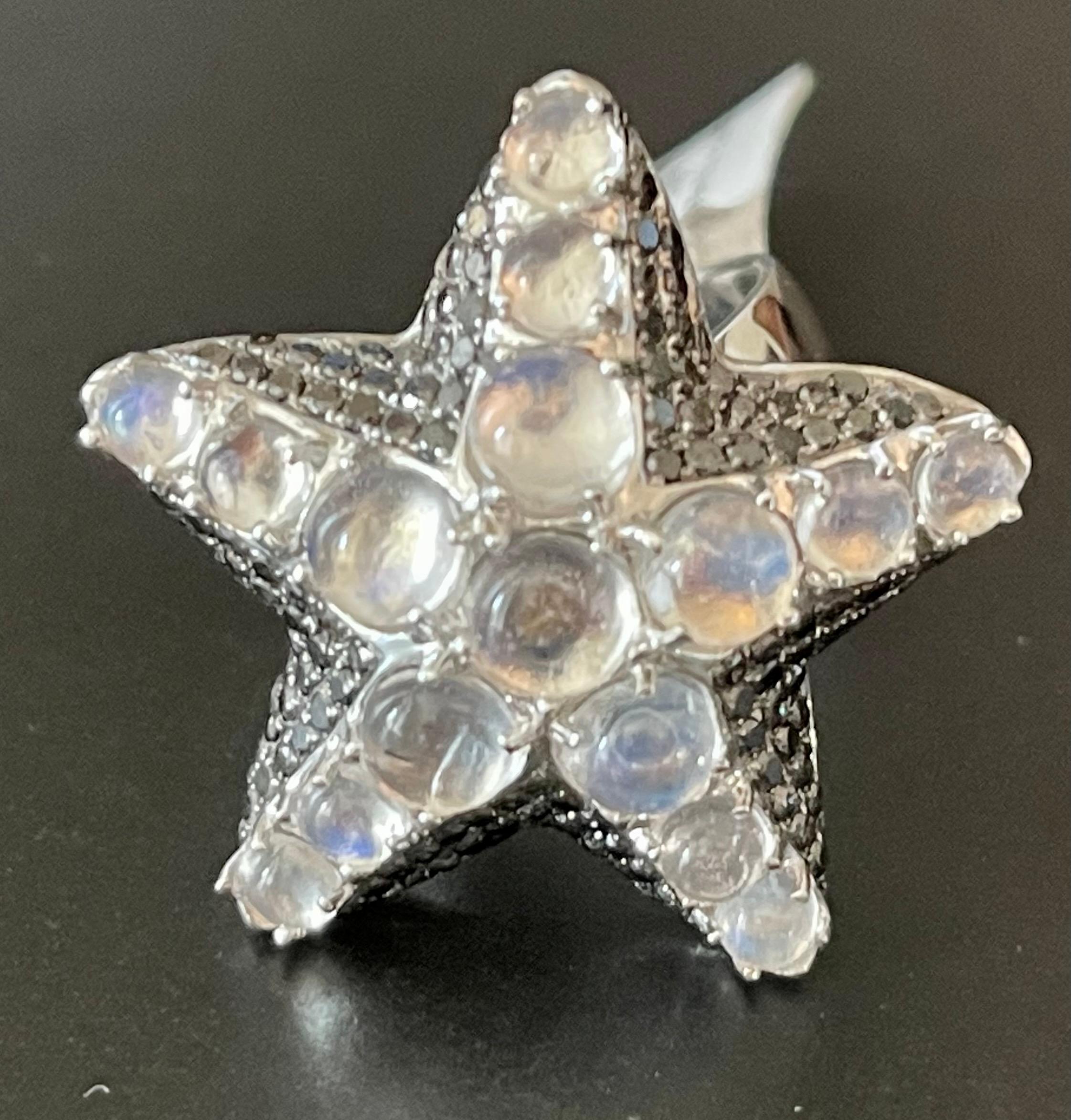 18K White Gold Starfish Ring Moonstones Black Diamonds For Sale 8