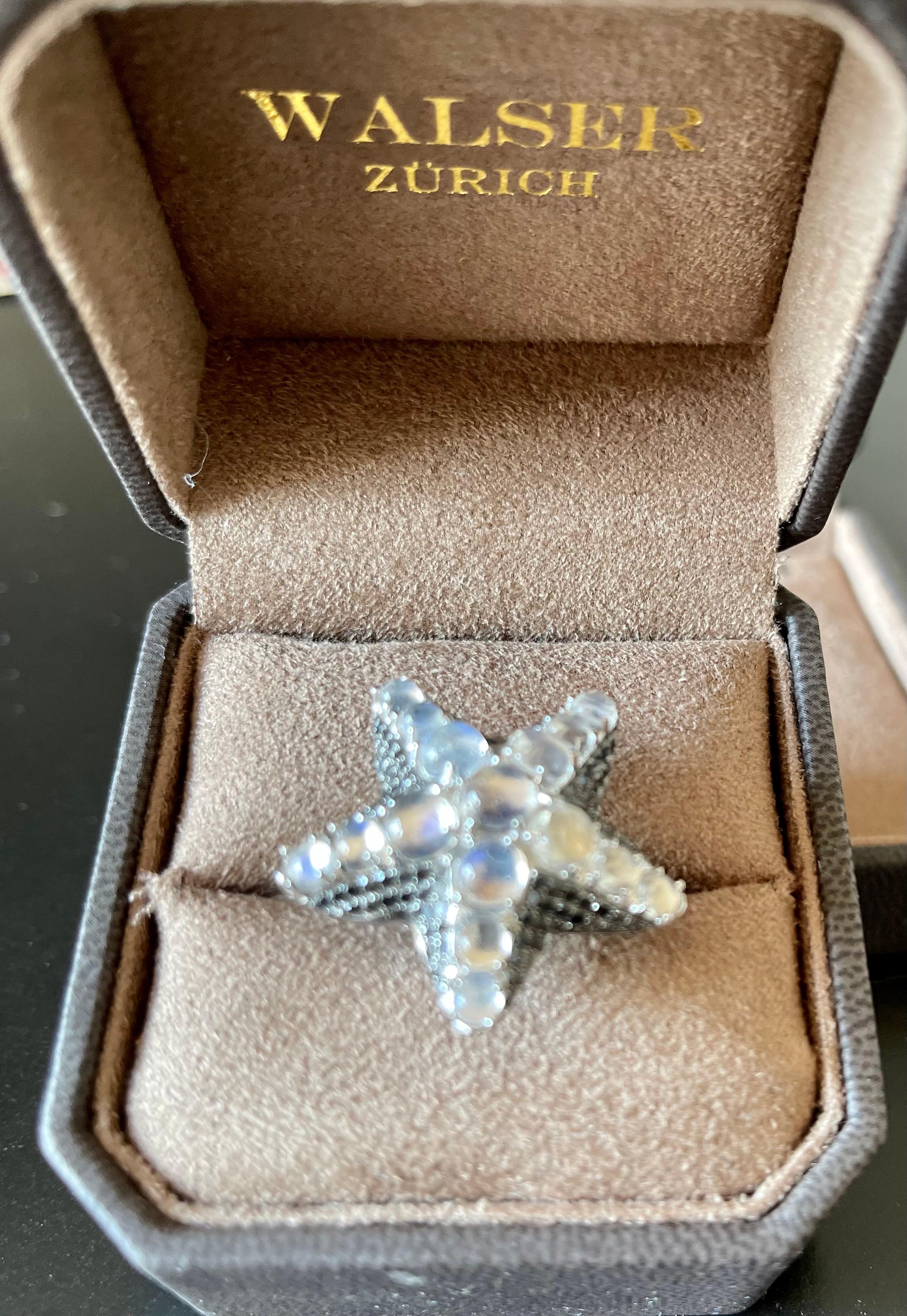 18K White Gold Starfish Ring Moonstones Black Diamonds For Sale 2