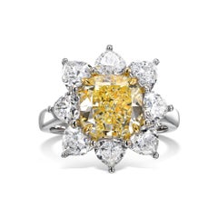 18k White Gold Statement Ring With 4.10 TCW - Natural Fancy Colored Diamond Main
