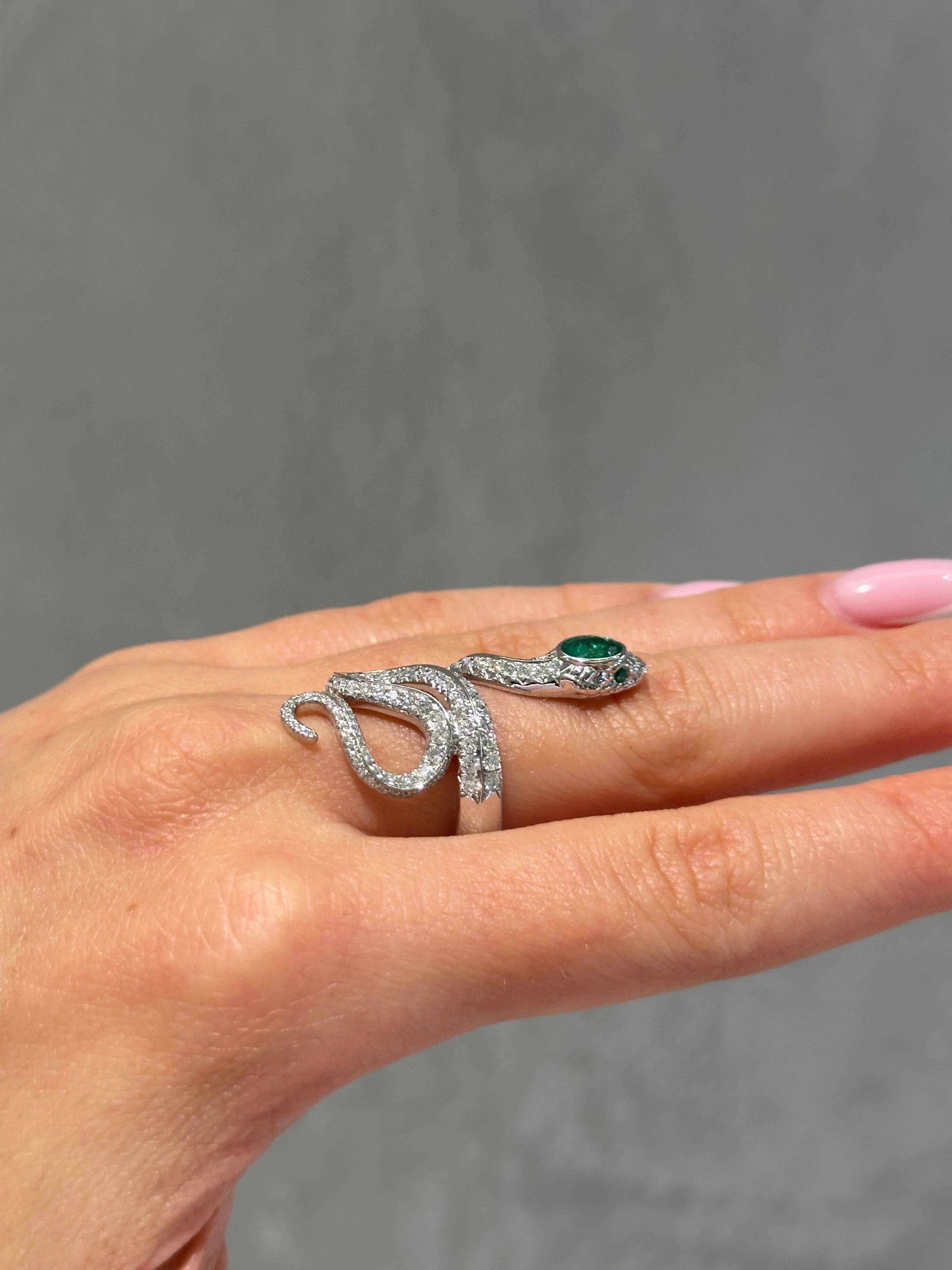 Bague serpent en or blanc 18K en vente 1