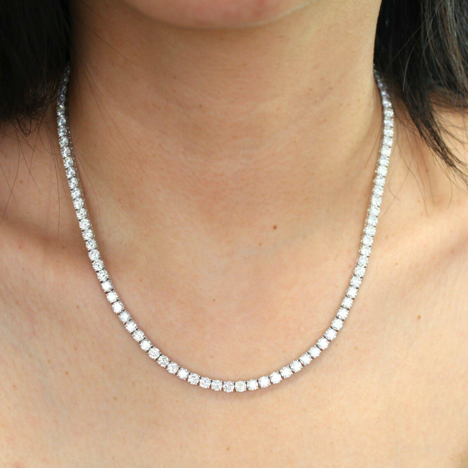 18k White Gold Straight Diamond Tennis Necklace 20.51cts In New Condition For Sale In Los Angeles, CA