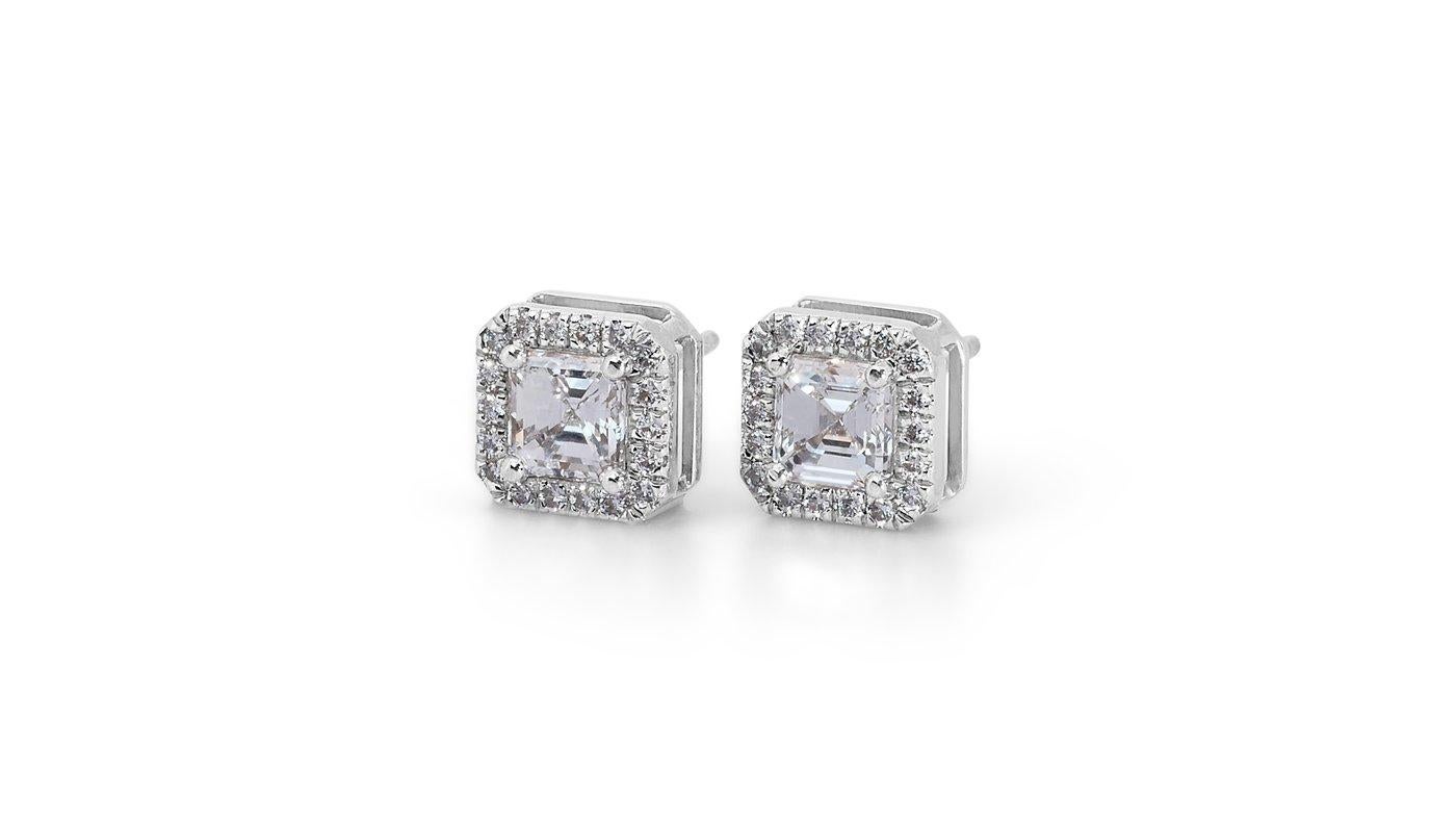 18k White Gold Stud Earrings 1.70ct Natural Diamonds GIA Cert. & IGI Certificate In New Condition For Sale In רמת גן, IL