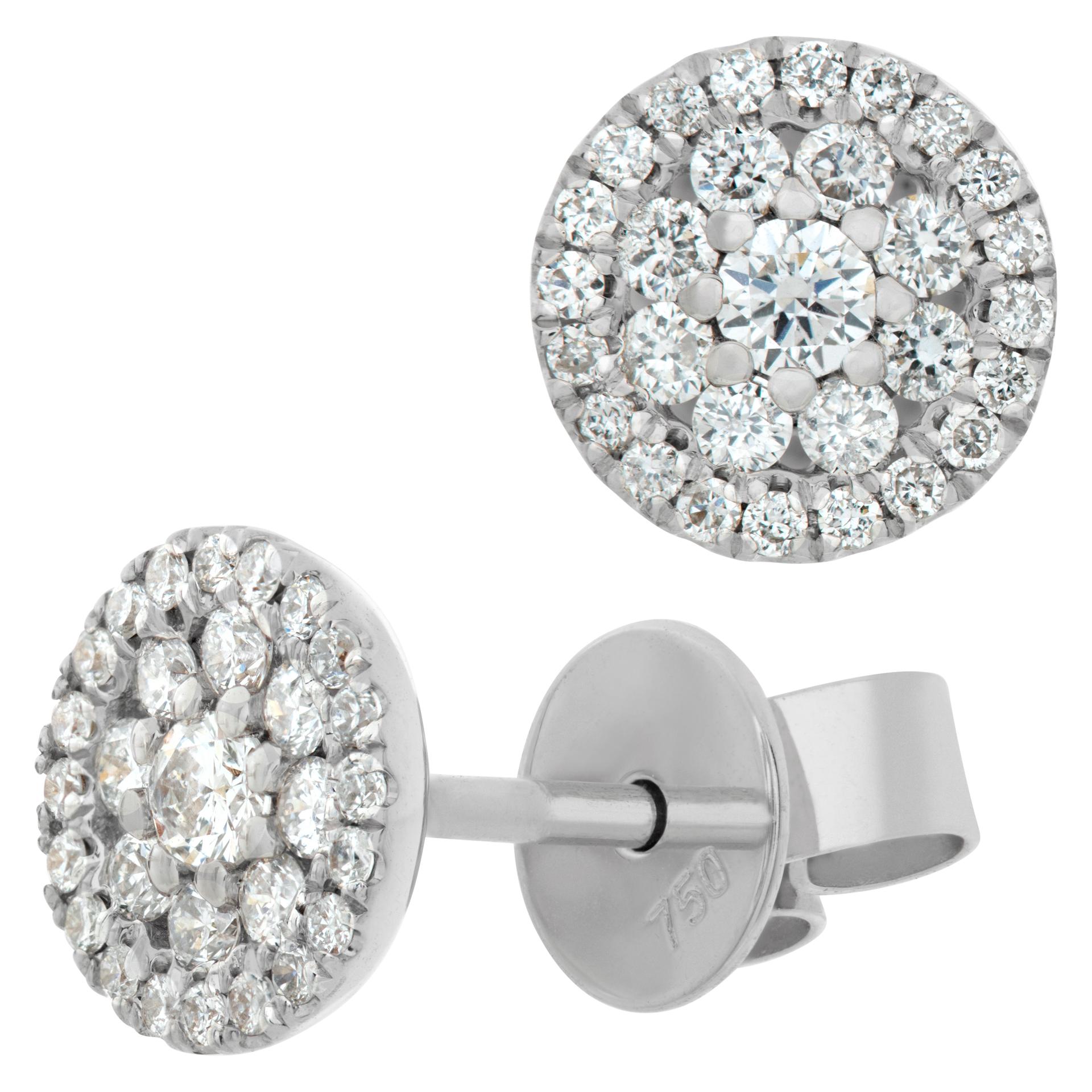 Sparkling 18k white gold stud earrings with 0.40 carats in a cluster of round diamonds G-H color, VS-SI clarity. Size 7mm x 7mm.
