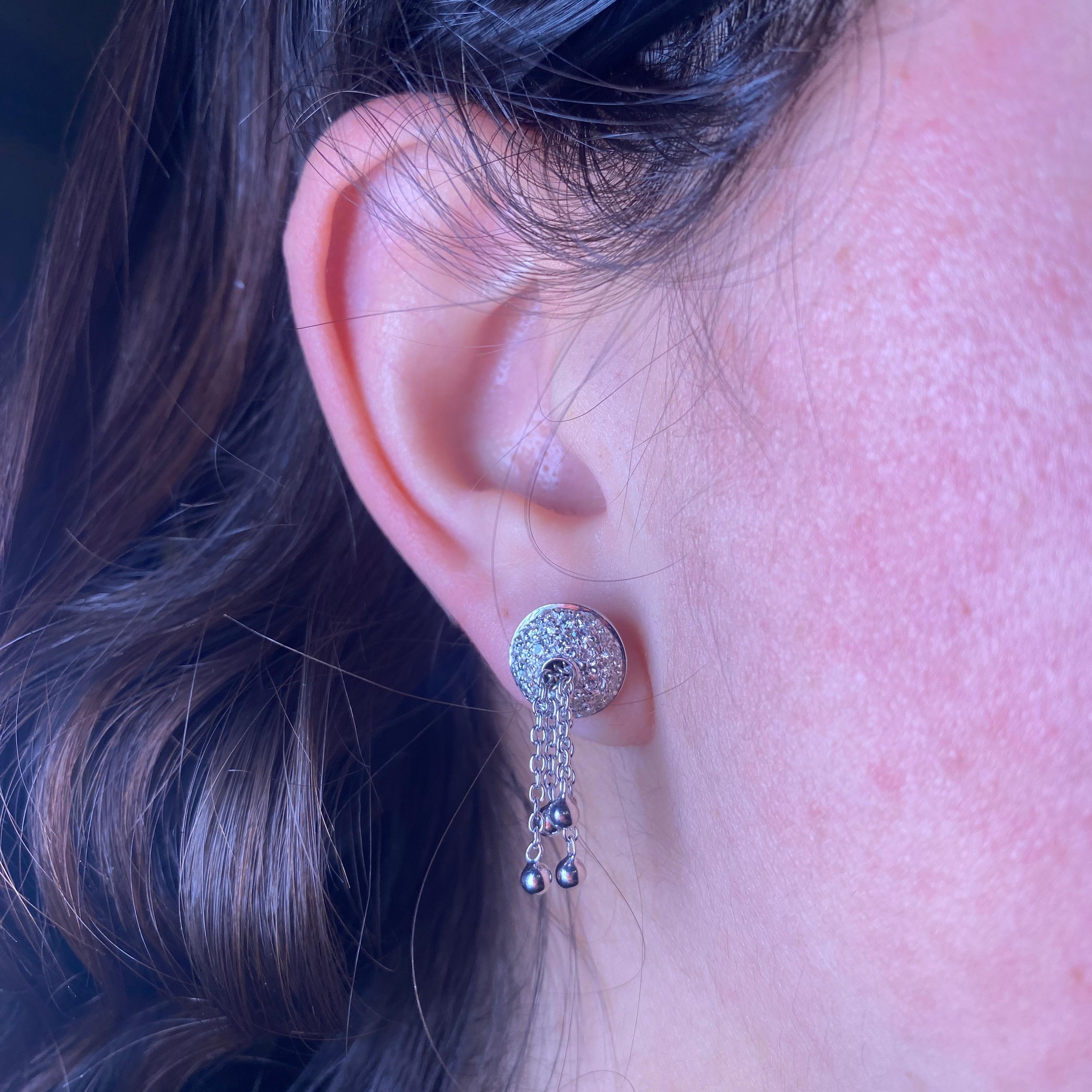 18K White Gold Stud Earrings with Chain Drops and Diamond Pavé In New Condition For Sale In Bergamo, BG
