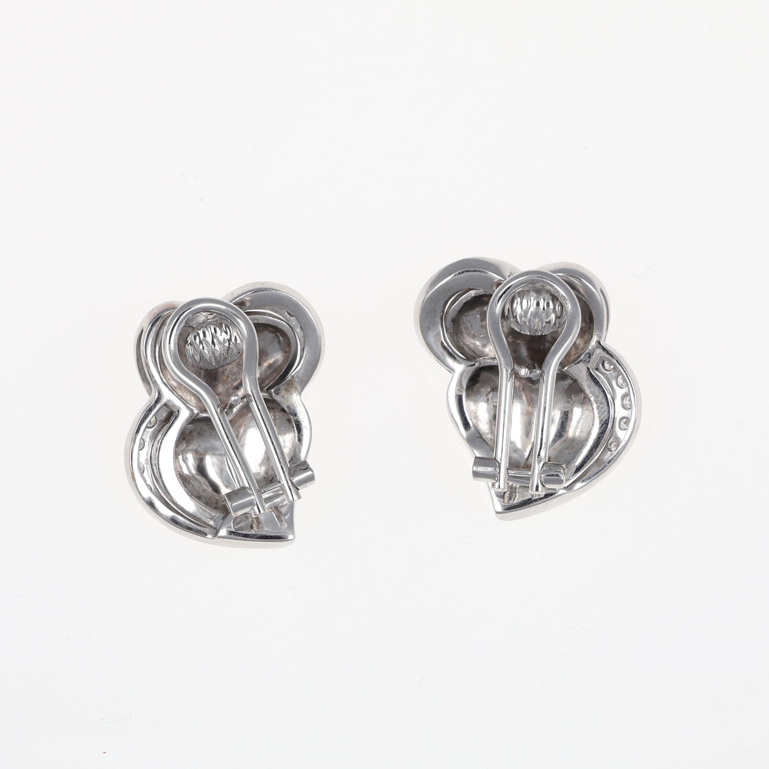 Brilliant Cut 18K White Gold Stud Earrings with Heart Motif and Diamond Pavé For Sale