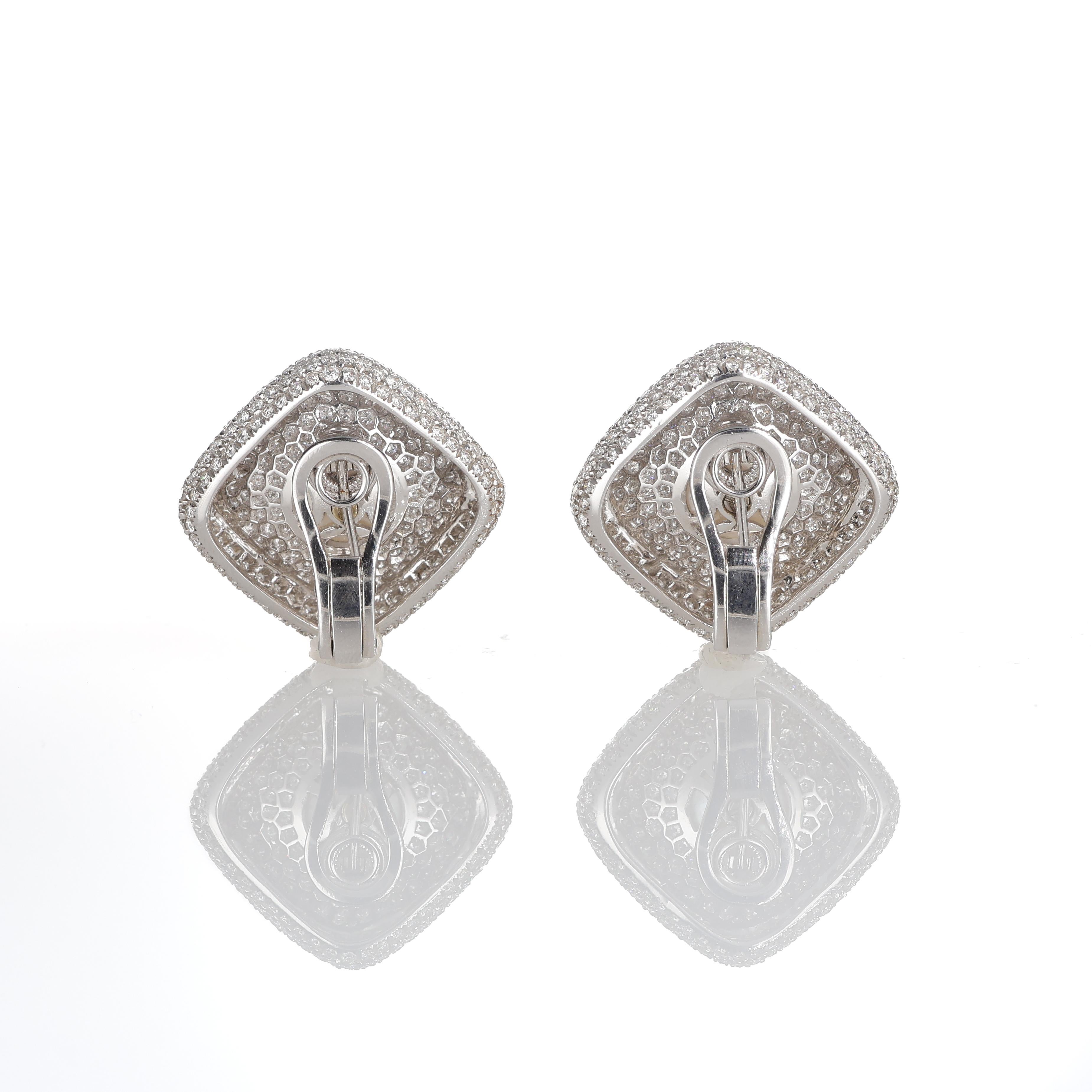 Brilliant Cut 18K White Gold Stud Earrings with Pave Diamonds and Central Pearl For Sale