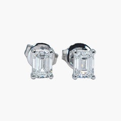 18k White Gold Stud Emerald Earrings with 0.80 Carat Natural Diamonds GIA Cert