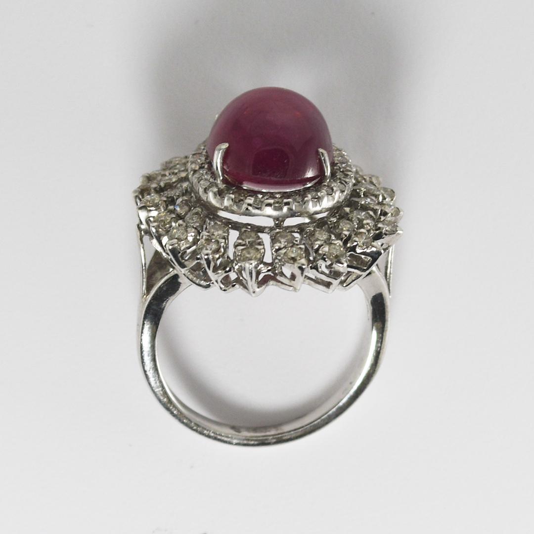18K White Gold Synthetic Ruby & Diamond Ring 11.3g For Sale 2