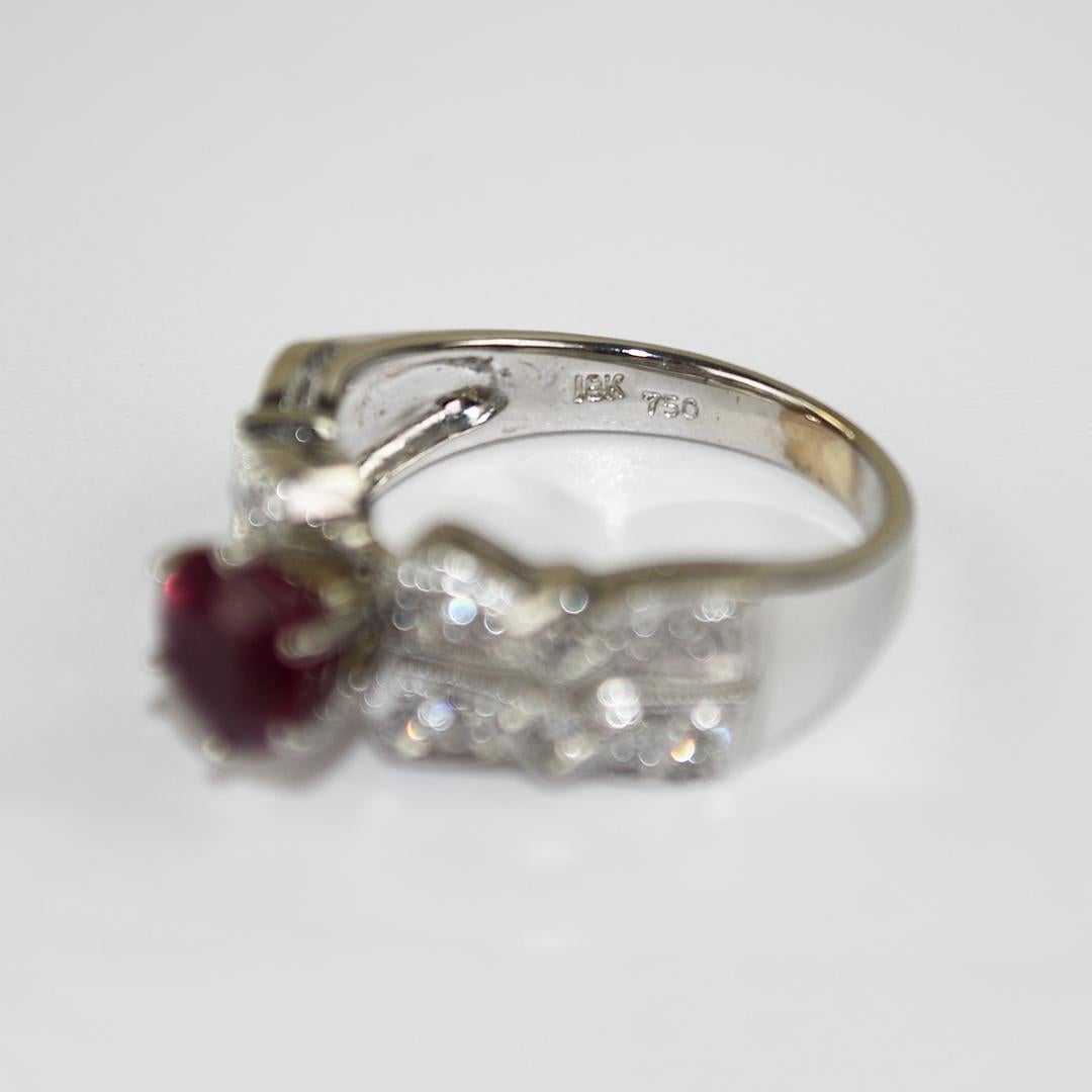 18K Weißgold Synthetischer Rubin & Diamant Ring 5.4g im Angebot 2