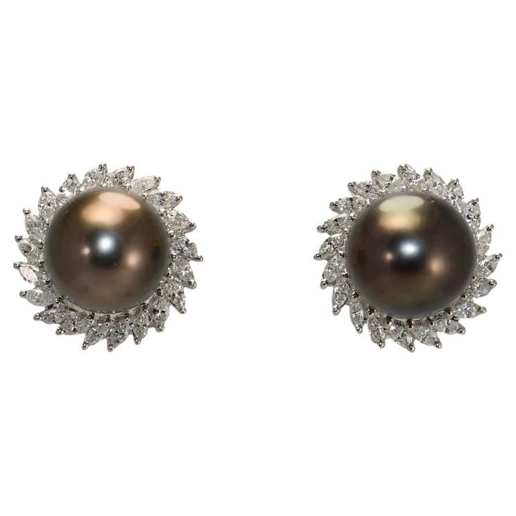 18K White Gold Tahitian Pearl Earrings, 3.00tdw, 15.9g For Sale