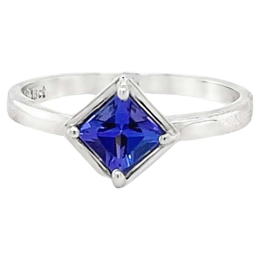 18k White Gold Tanzanite Halo Ring For Woman Jewelry 0.95 Cts Gift For