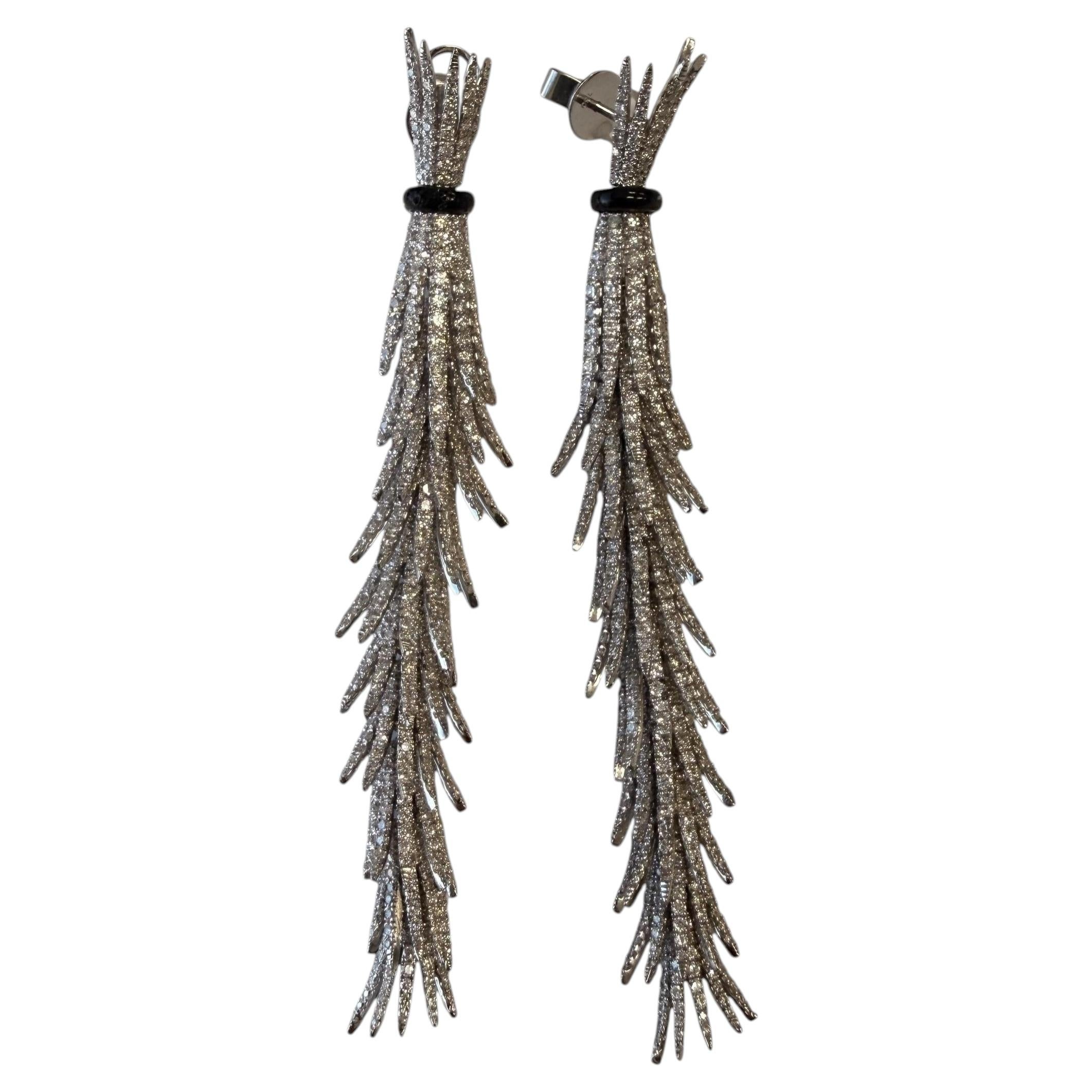 18k White Gold Tassel White Diamond Drop Earrings For Sale