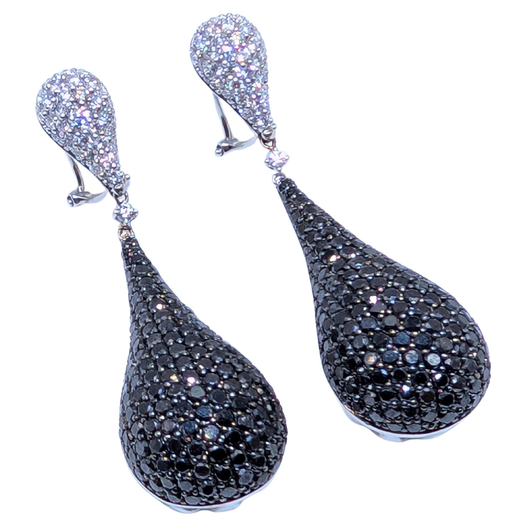 18K White Gold Tear Drop w/Black and White Diamonds