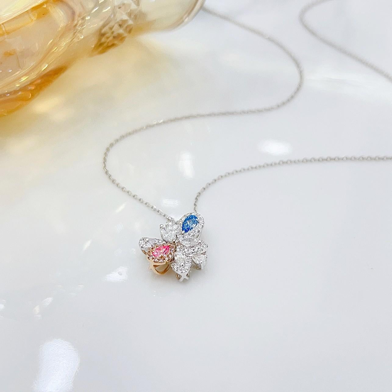 Collana a goccia in oro bianco 18K con contrasto di colore e diamanti naturali In condizioni Nuovo in vendita a Hong Kong, HK