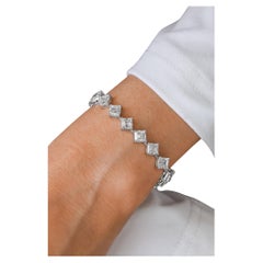 Bracelet tennis en or blanc 18 carats (Toutes les pierres GIA)