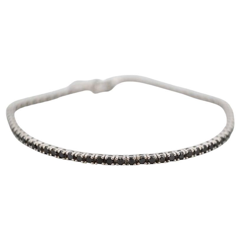 Bracelet tennis en or blanc 18 carats avec diamants noirs naturels