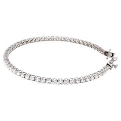 Bracelet de tennis en or blanc 18K avec diamant naturel totalisant 4.72 cts