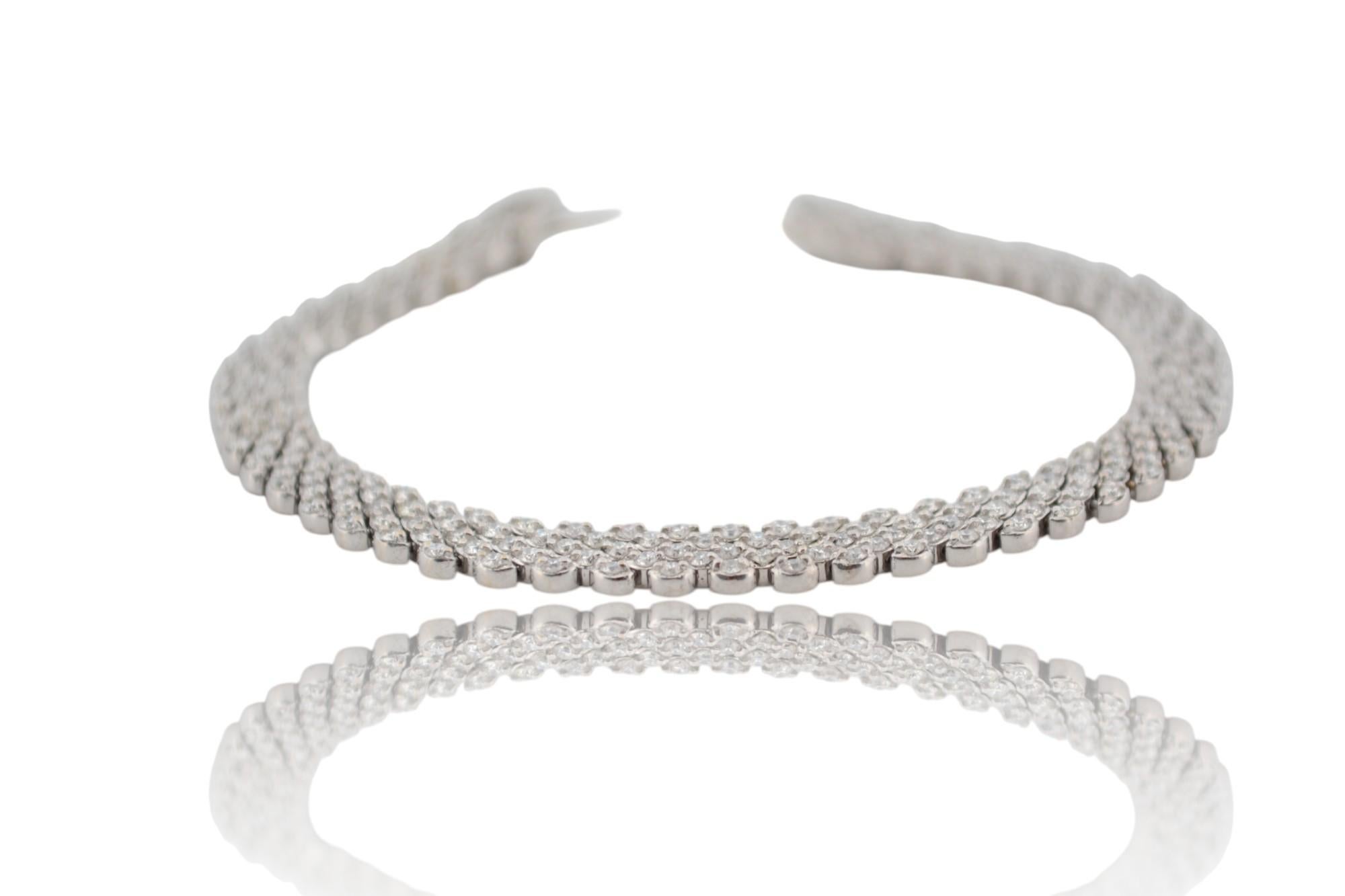 Donna Bracciale tennis in oro bianco 18K con diamanti naturali_127477 in vendita