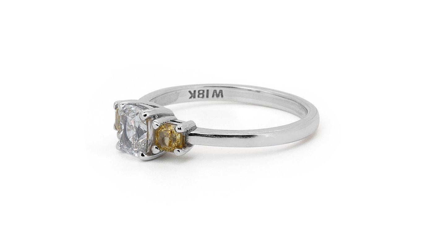 Women's 18k White Gold Three Stone Ring with 1.11 Carat Natural Diamonds IGI Certificate