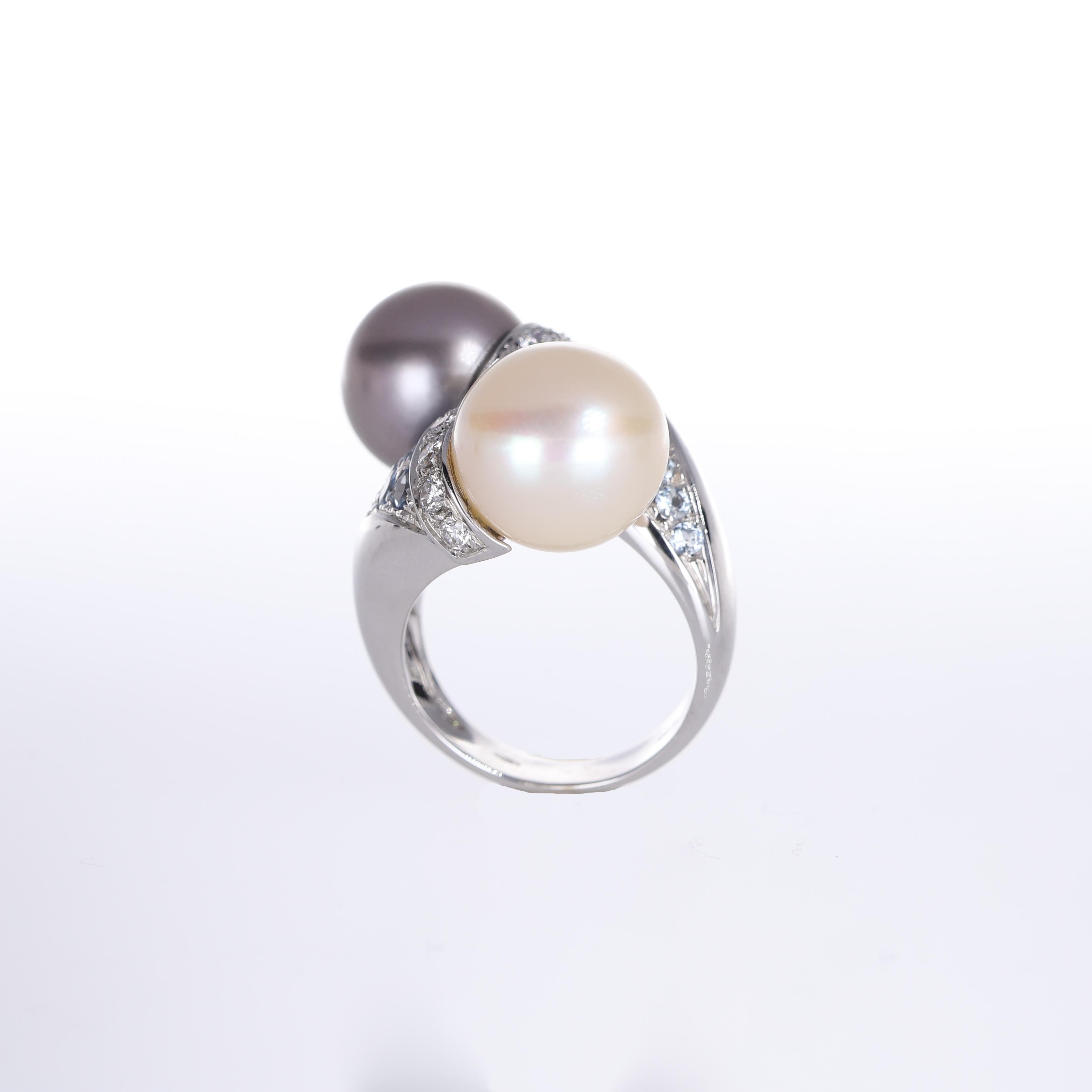 18k White Gold Toi et Moi Ring with Pink and Gray Pearls, Diamonds, and Aquamari For Sale 1