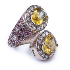 Toi et Moi or blanc 18 carats, béryls jaunes, rubis et diamants