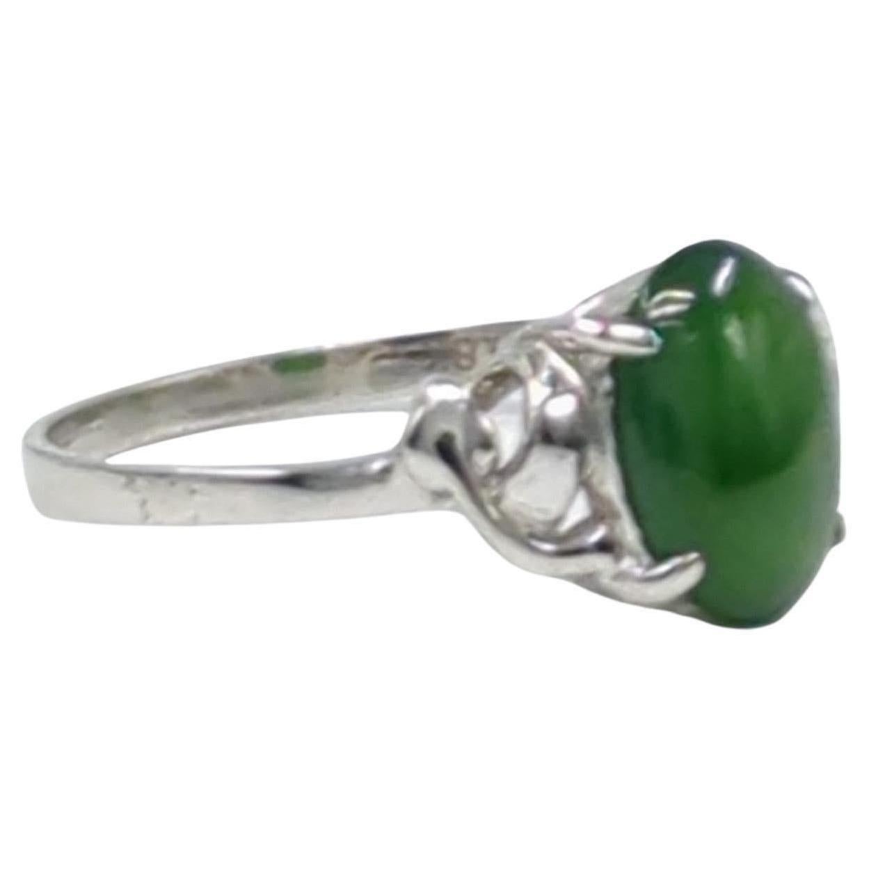 18K White Gold Translucent Deep Green Cabochon Jadeite Ring A-Grade Size 6 For Sale 1