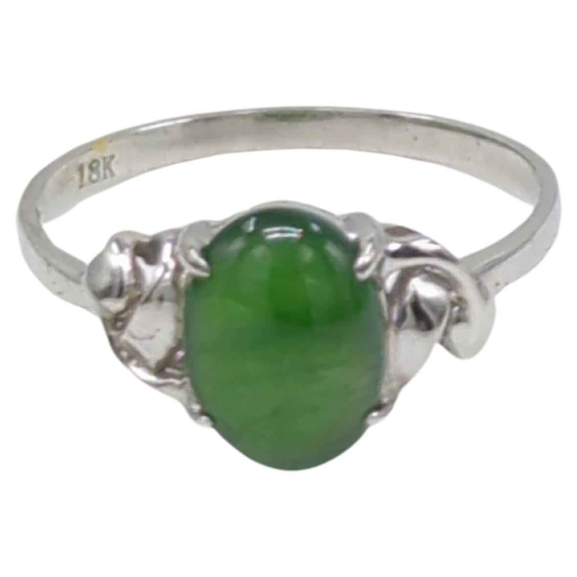 18K White Gold Translucent Deep Green Cabochon Jadeite Ring A-Grade Size 6 For Sale 3