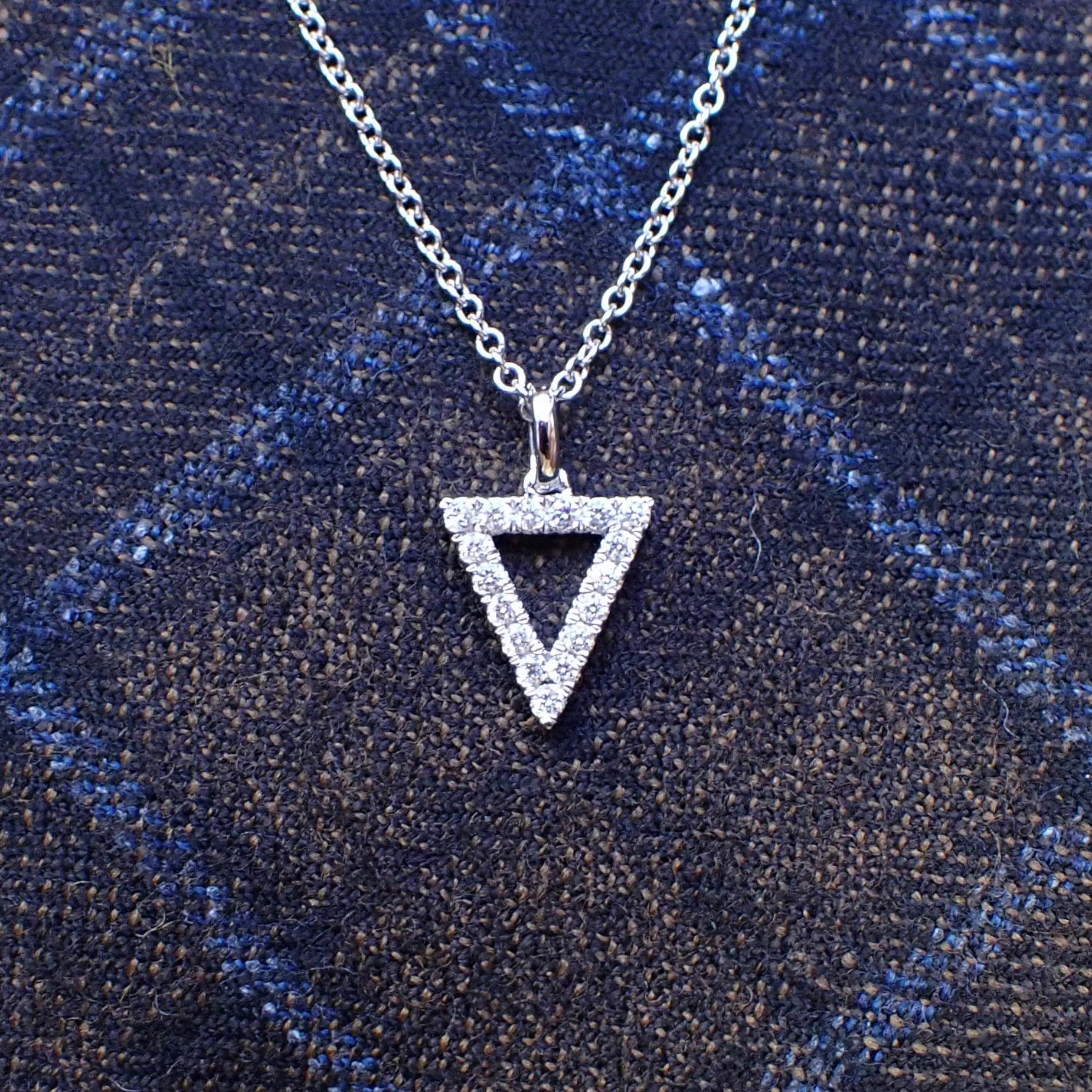 18k White Gold Triangle Pendant 0.15 Carat Diamond Hangs from a Cable Chain In New Condition For Sale In Coral Gables, FL