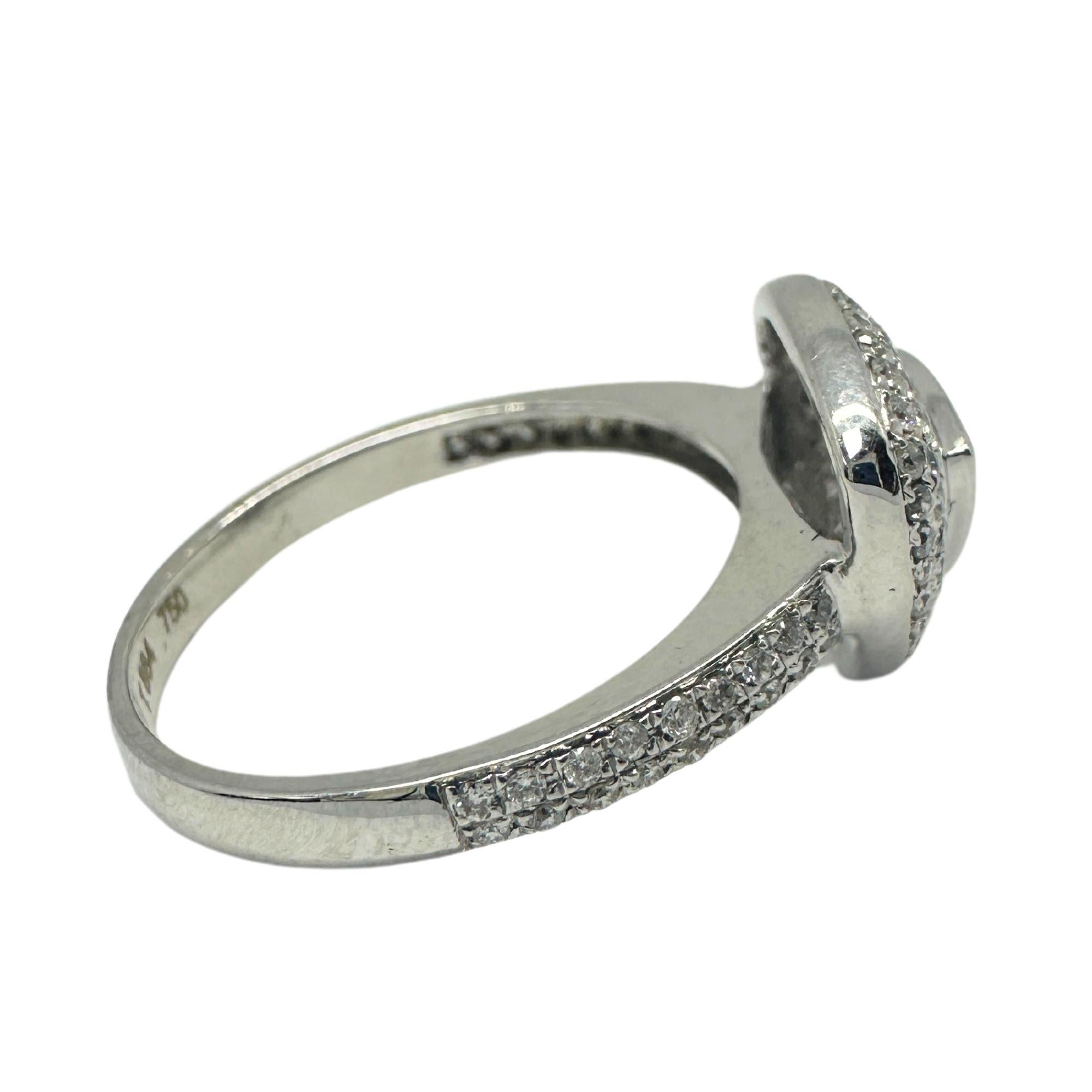 18k White Gold Trilliant Cut Diamond Ring For Sale 1