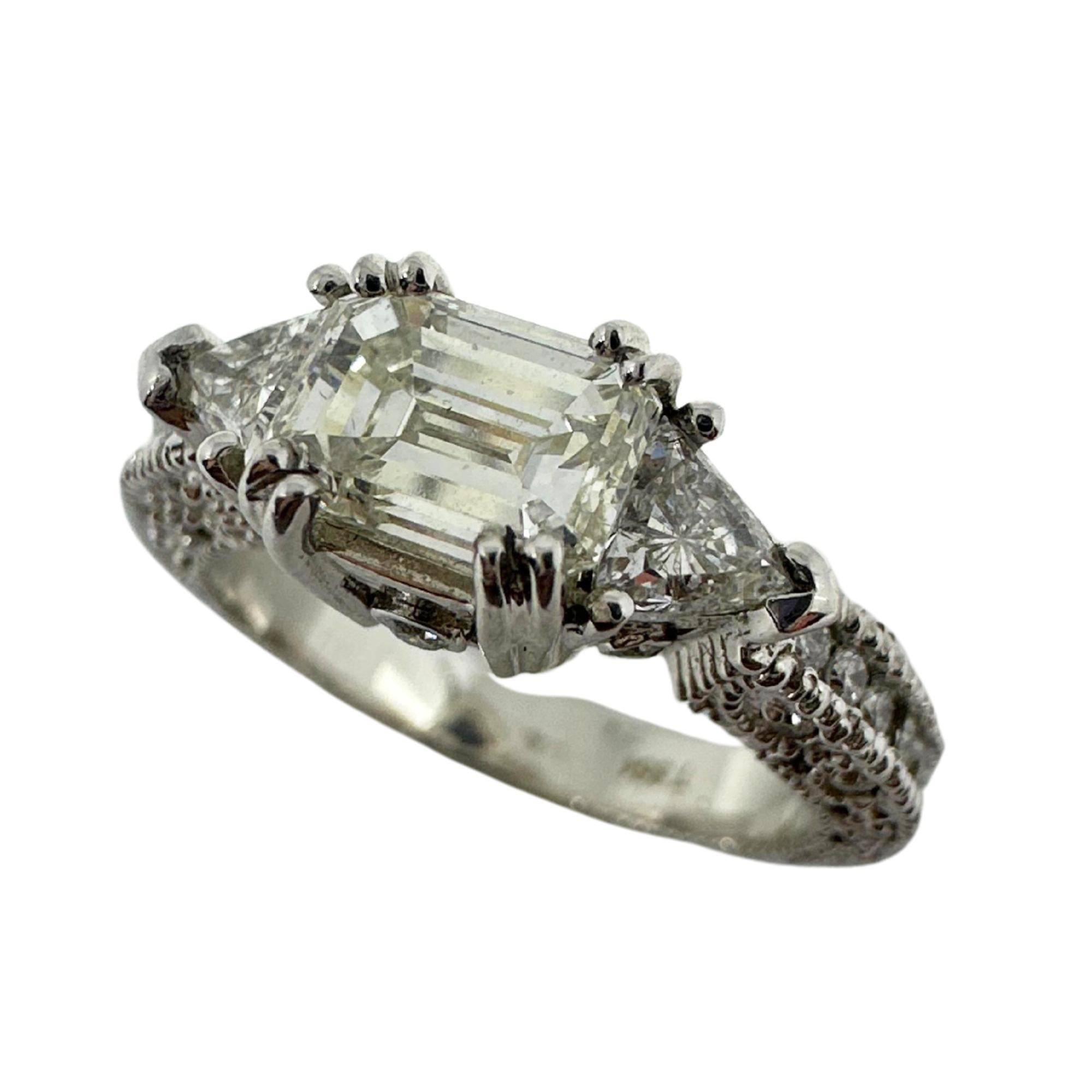 18K White Gold Trillion and Emerald Cut Diamond Ring For Sale 1