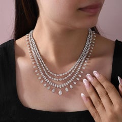 Collier à franges en or blanc 18K à trois couches de diamants 38,2ct taille poire