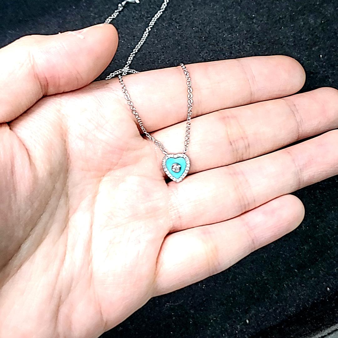 Collier en or blanc 18 carats, turquoise Cts 0,29 et diamant rond Cts 0,11 Pour femmes en vente